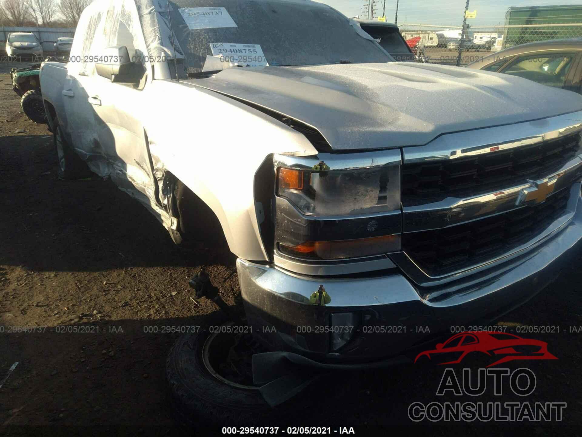 CHEVROLET SILVERADO 1500 2018 - 1GCVKREC4JZ118184