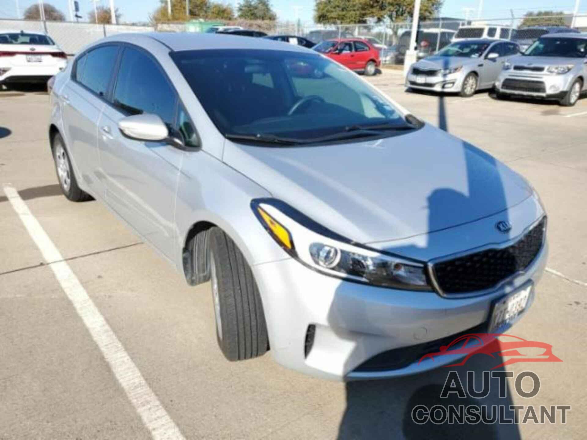 KIA FORTE 2018 - 3KPFK4A79JE170633