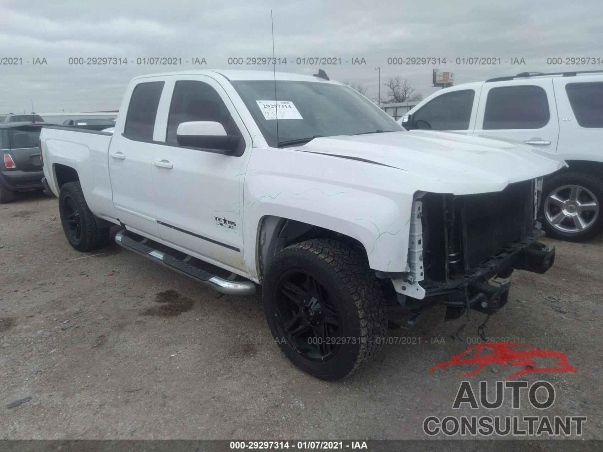 CHEVROLET SILVERADO 1500 2017 - 1GCRCREC8HZ132663