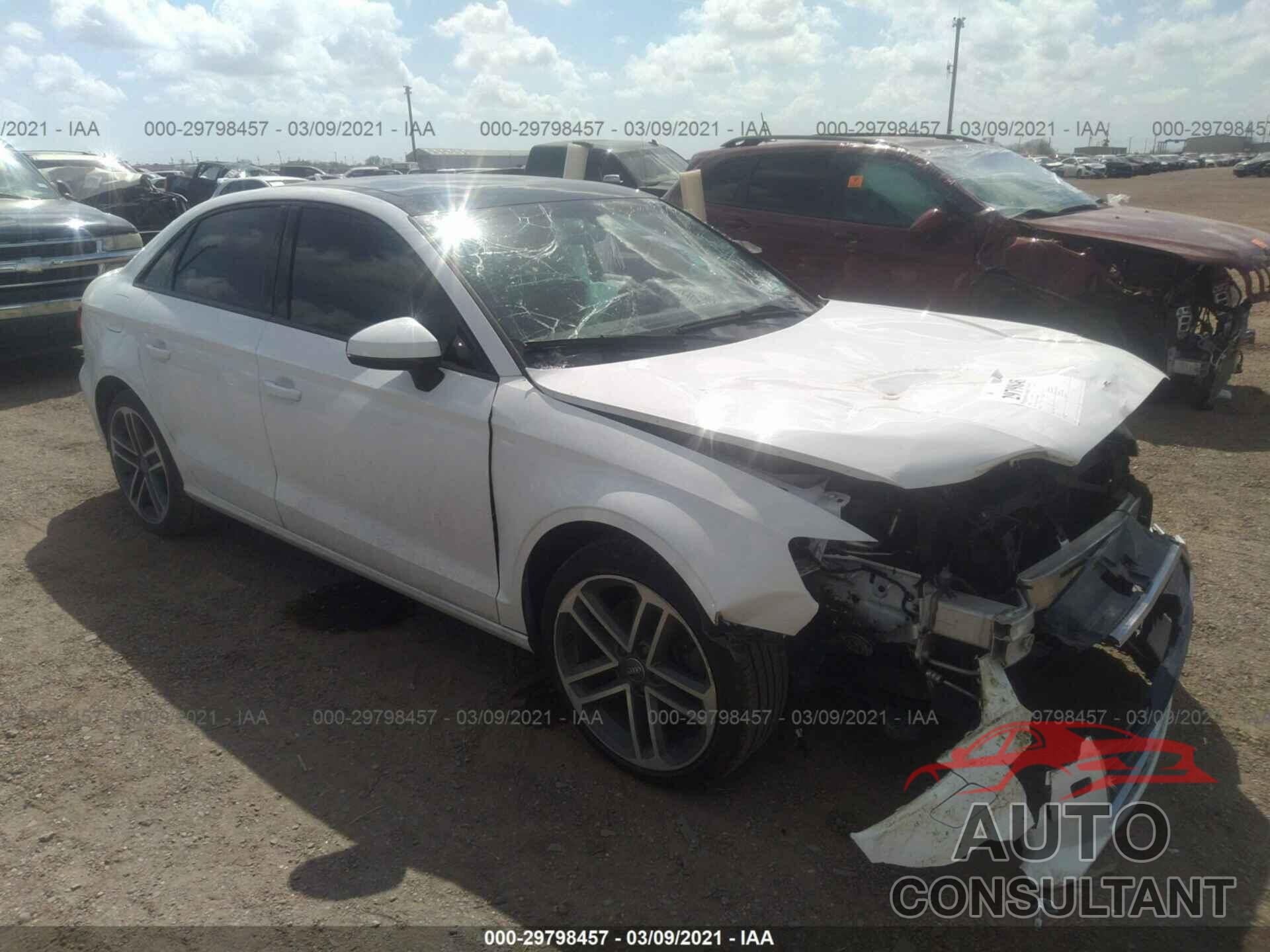 AUDI A3 SEDAN 2018 - WAUAUGFF2J1046788