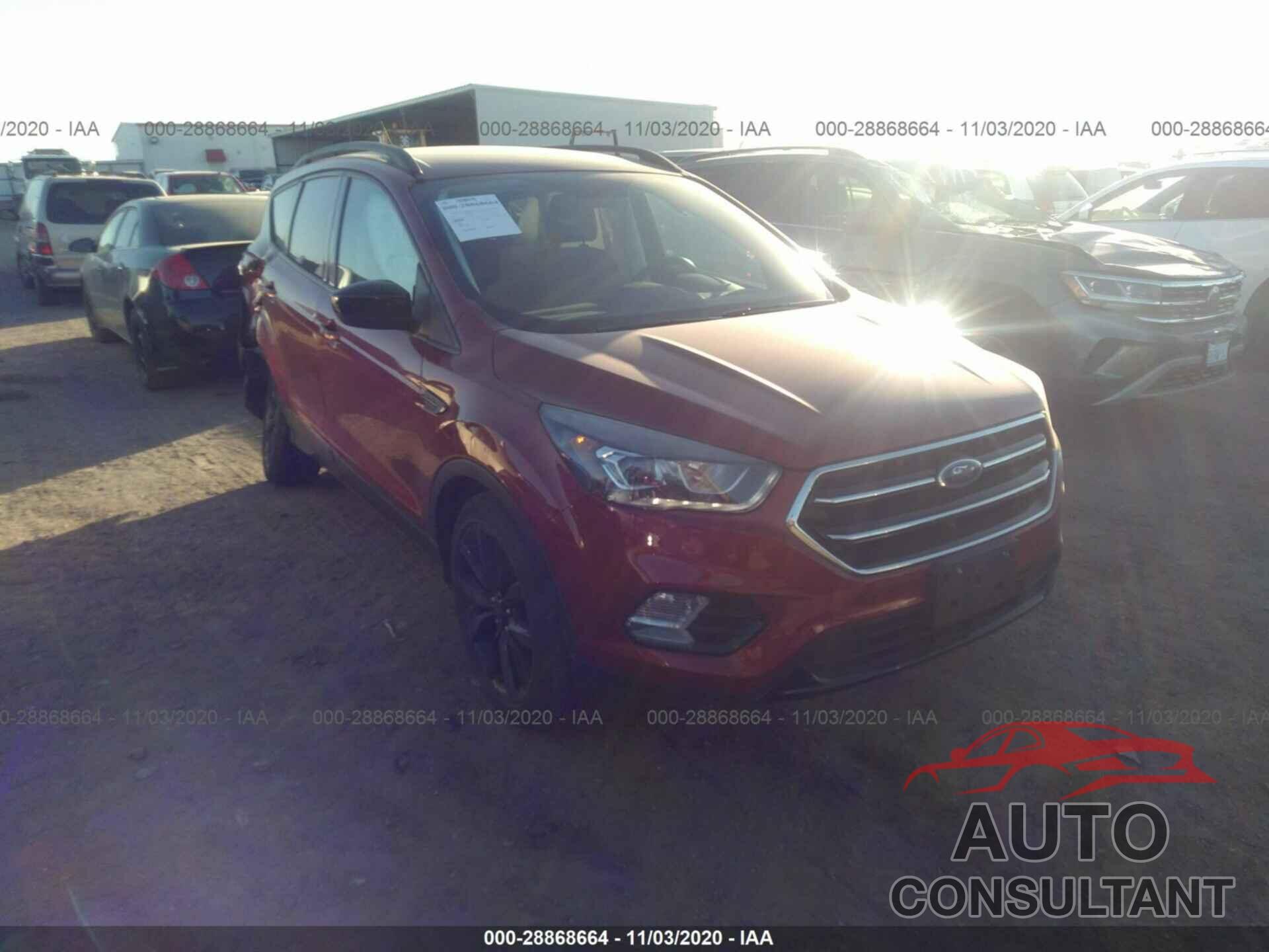 FORD ESCAPE 2017 - 1FMCU0GD2HUD76449