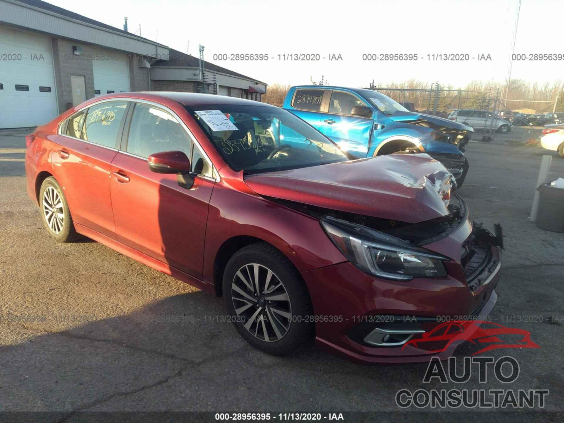 SUBARU LEGACY 2018 - 4S3BNAF62J3029110