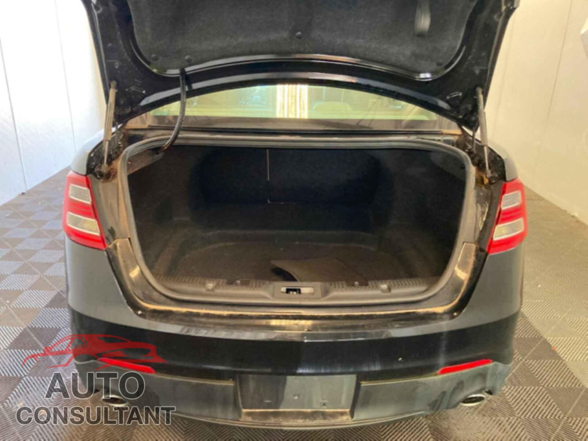 FORD TAURUS 2017 - 1FAHP2D80HG123994