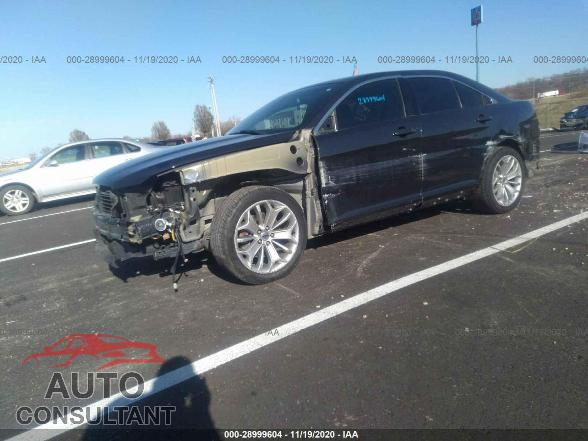 FORD TAURUS 2017 - 1FAHP2F82HG123461