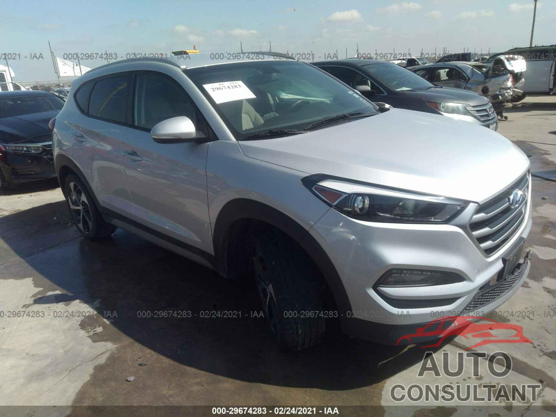 HYUNDAI TUCSON 2018 - KM8J33AL8JU800749