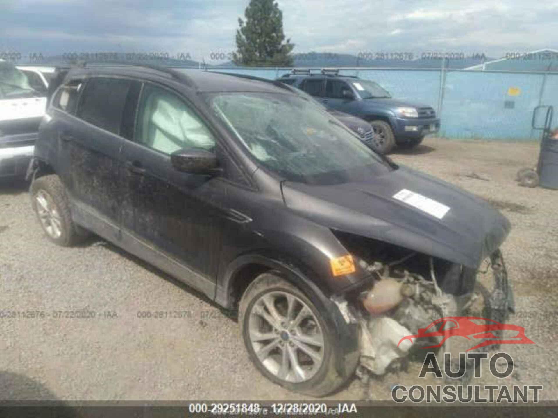 FORD ESCAPE 2017 - 1FMCU0G98HUC04616
