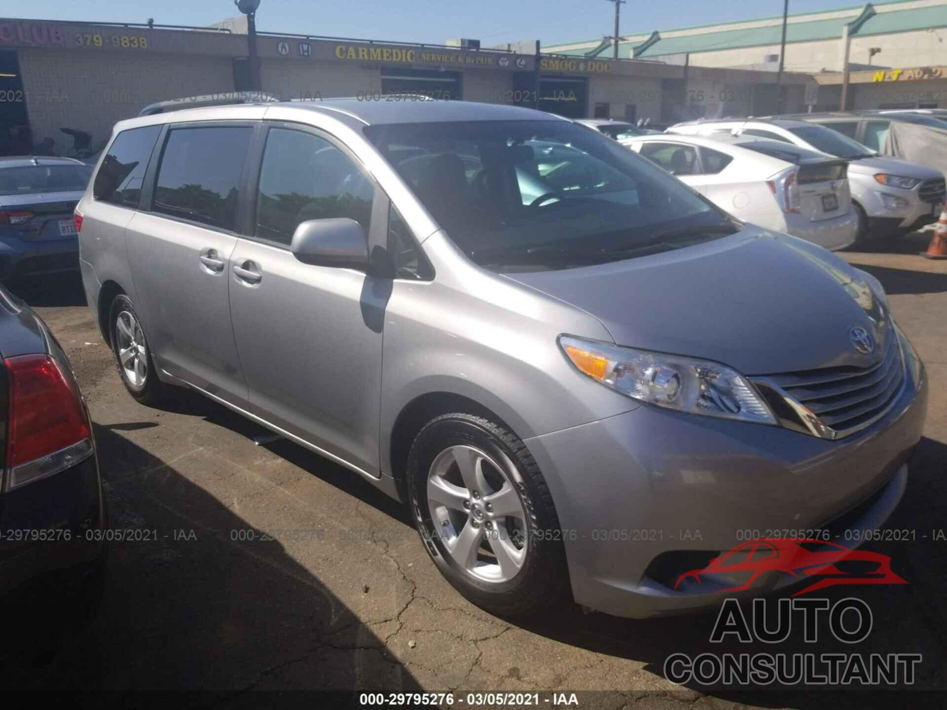 TOYOTA SIENNA 2017 - 5TDKZ3DC4HS841655