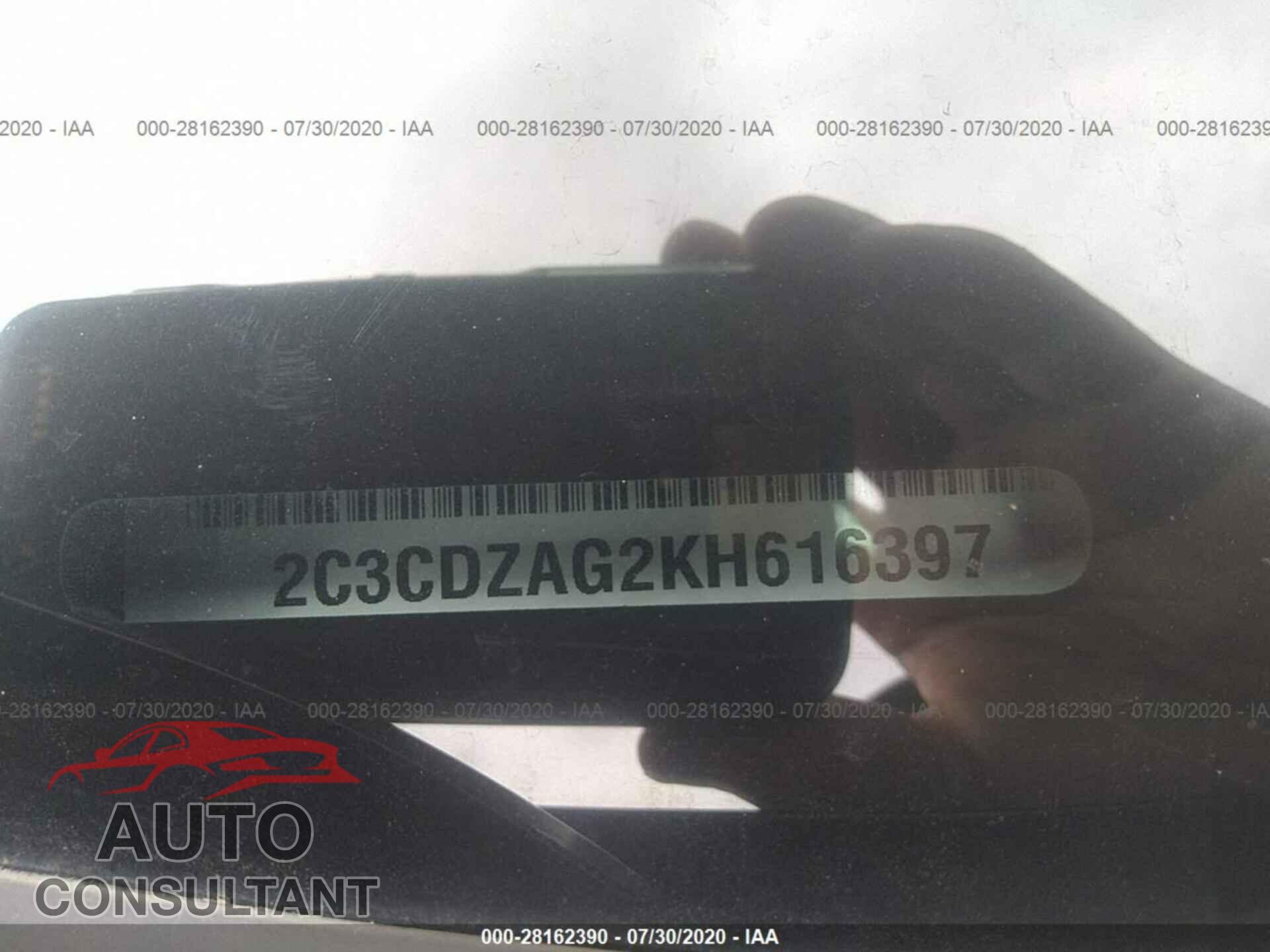 DODGE CHALLENGER 2019 - 2C3CDZAG2KH616397