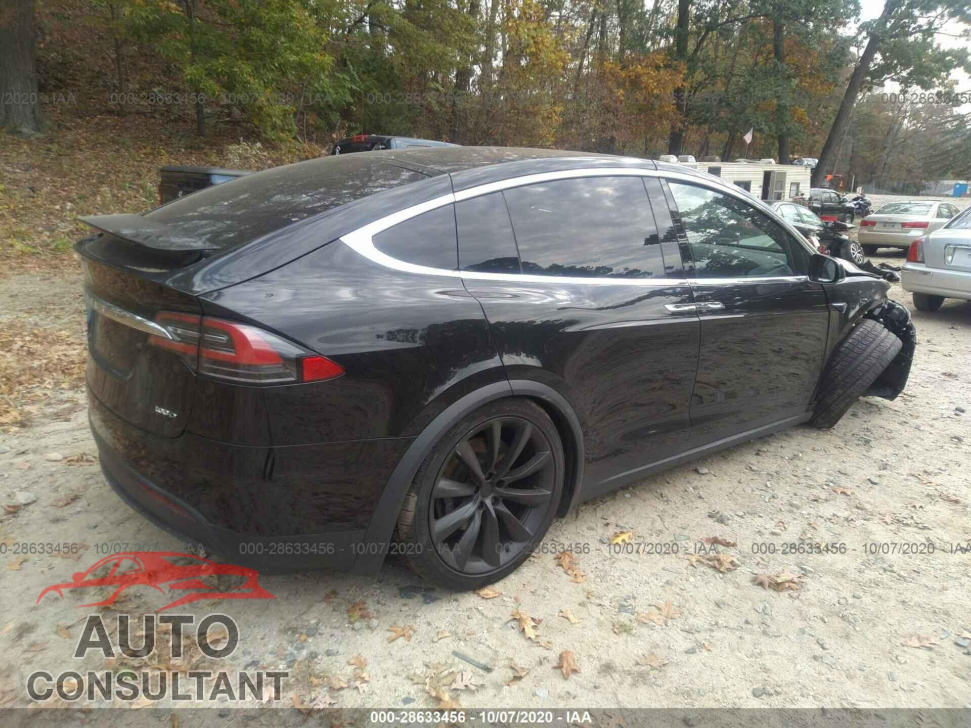 TESLA MODEL X 2017 - 5YJXCAE28HF042001