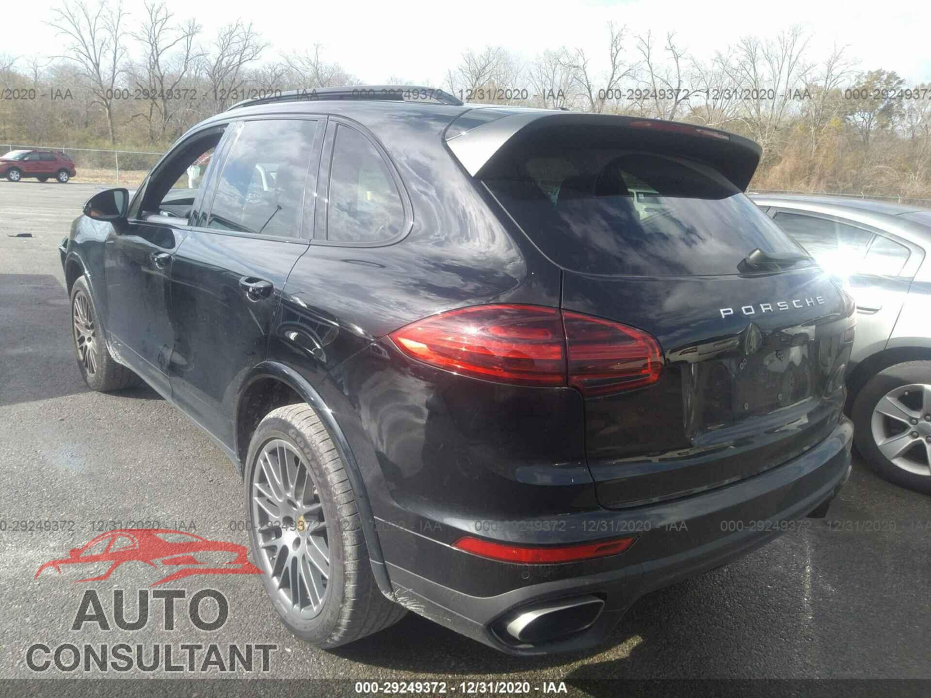 PORSCHE CAYENNE 2017 - WP1AA2A25HKA83985