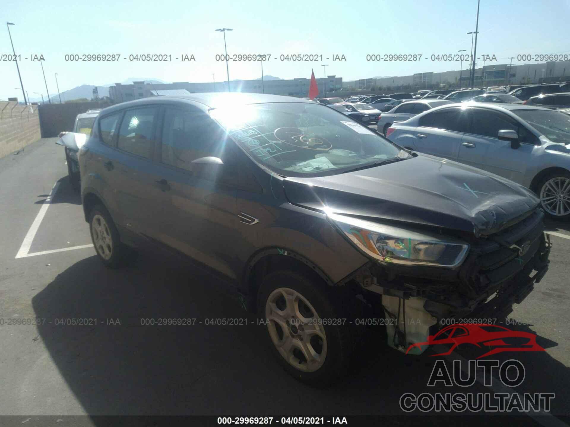 FORD ESCAPE 2017 - 1FMCU0F72HUC51107