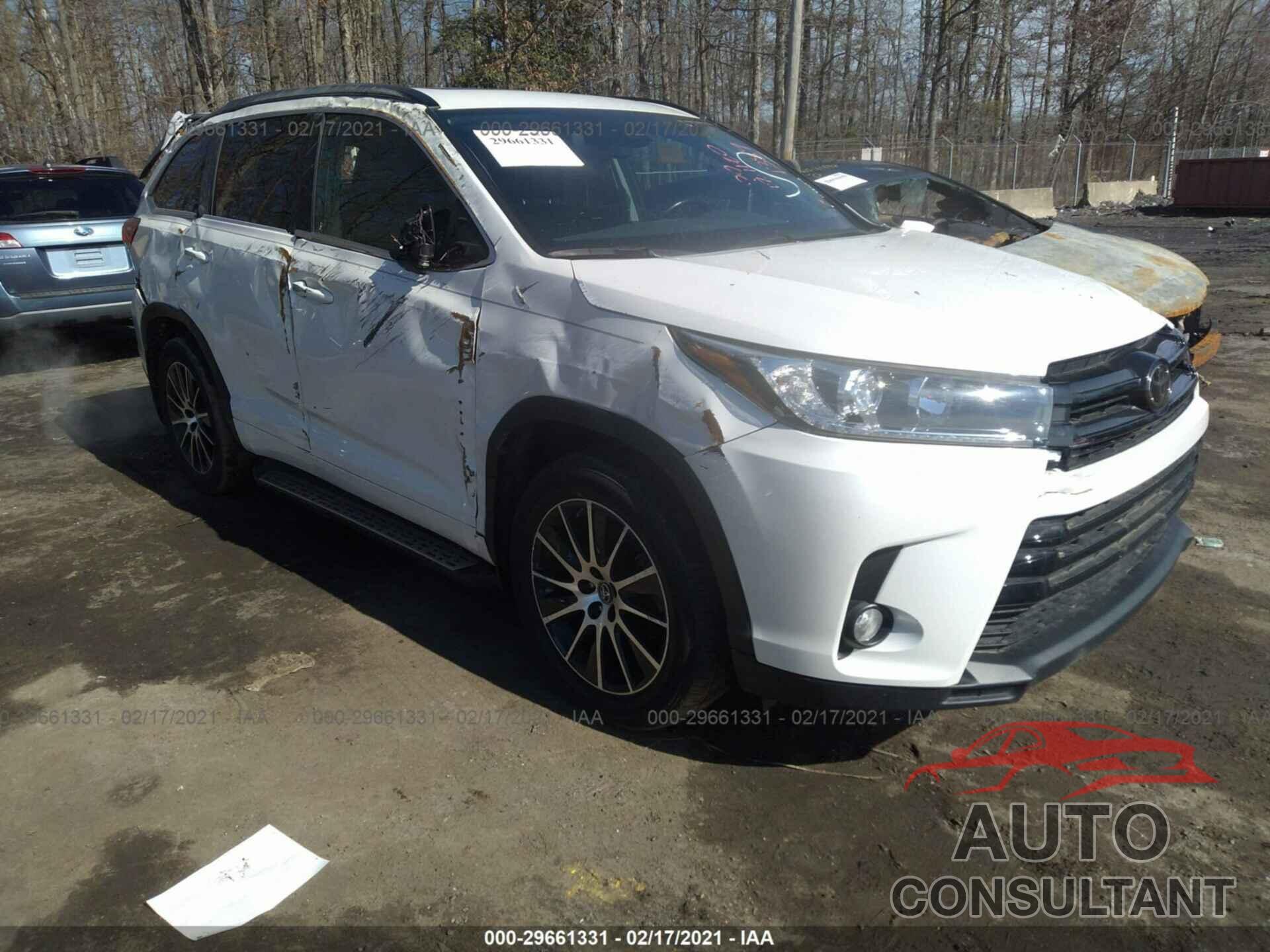 TOYOTA HIGHLANDER 2018 - 5TDJZRFH4JS491389