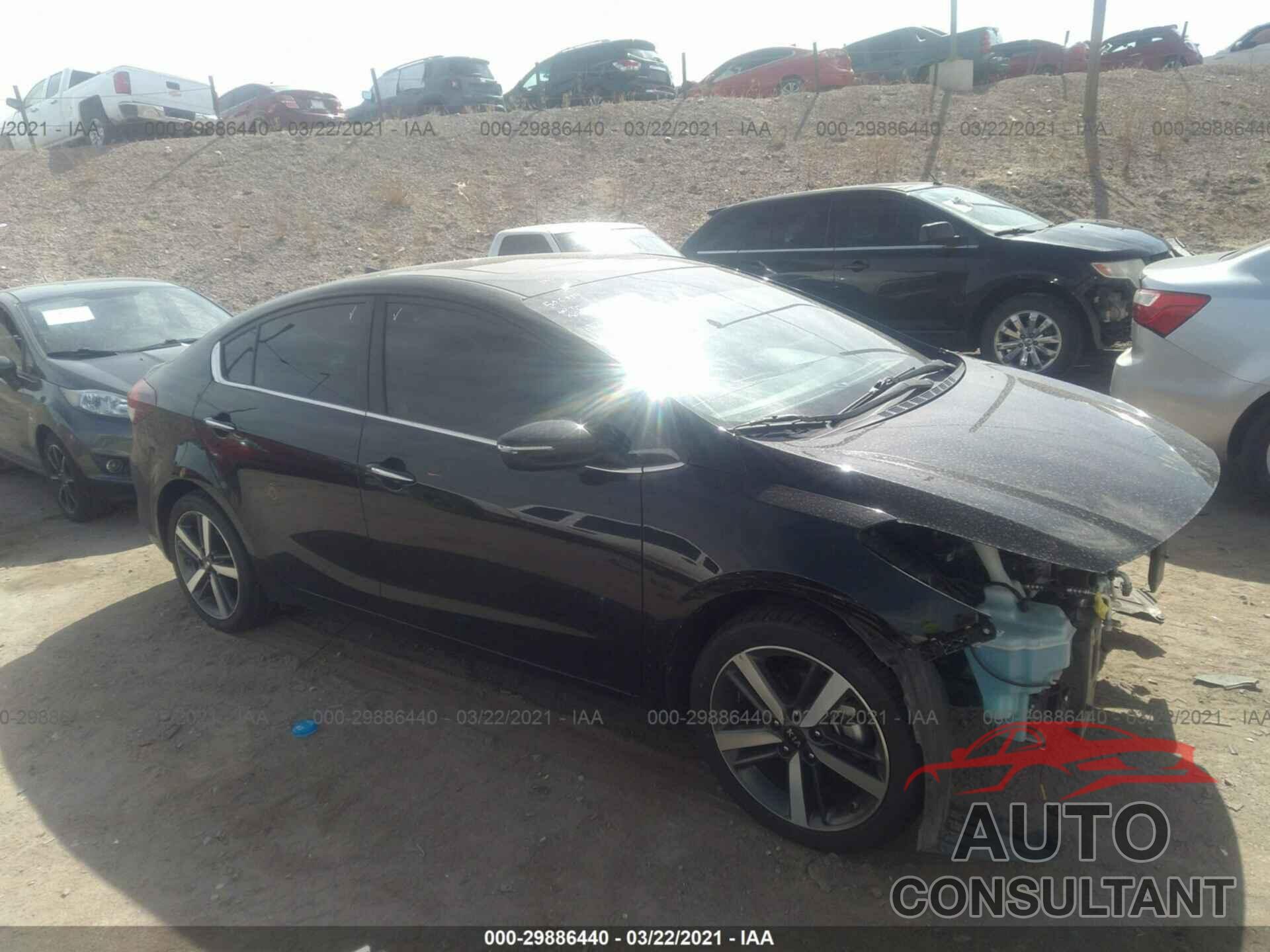 KIA FORTE 2018 - 3KPFN4A82JE207960