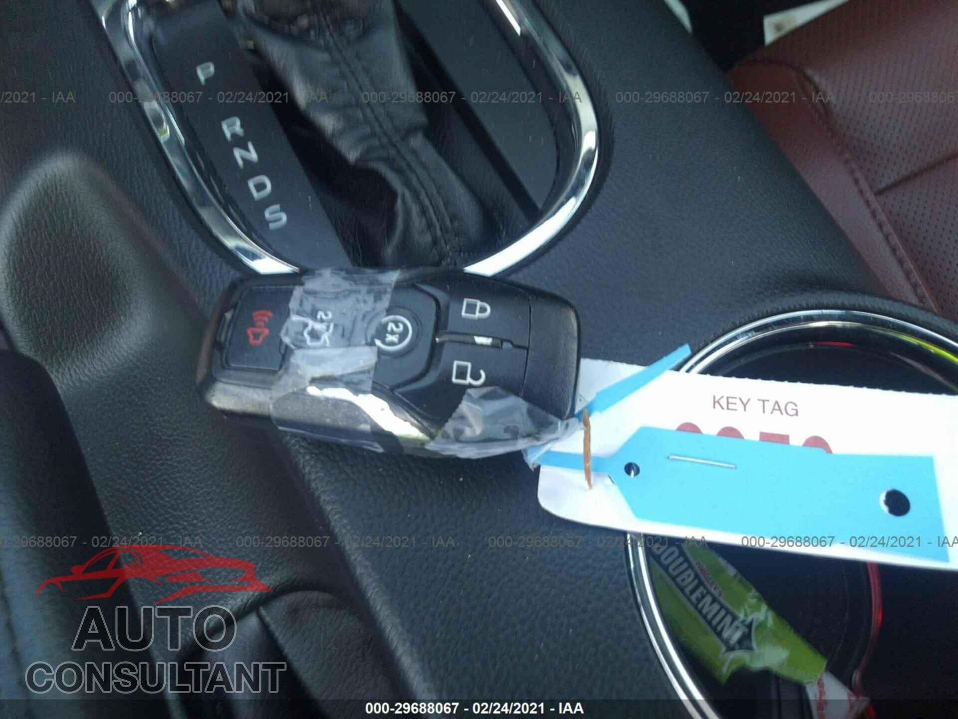 FORD MUSTANG 2017 - 1FA6P8CF5H5244316