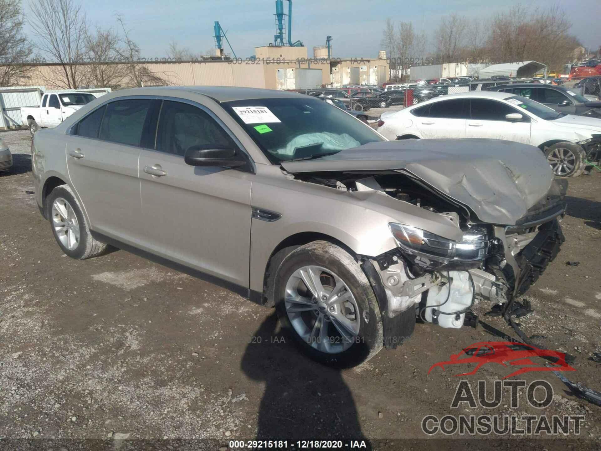 FORD TAURUS 2018 - 1FAHP2D8XJG132384