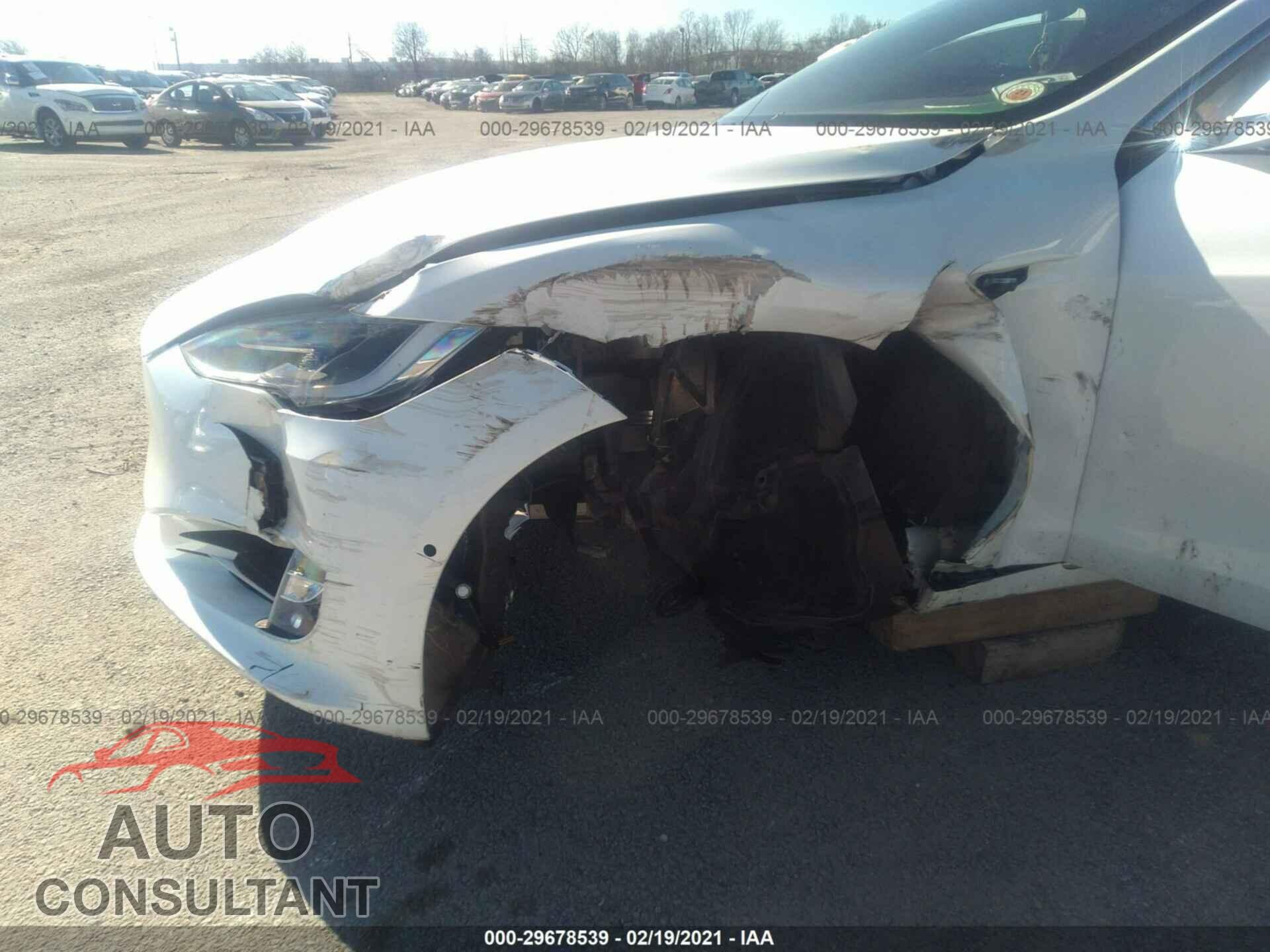 TESLA MODEL S 2020 - 5YJSA1E28LF353985