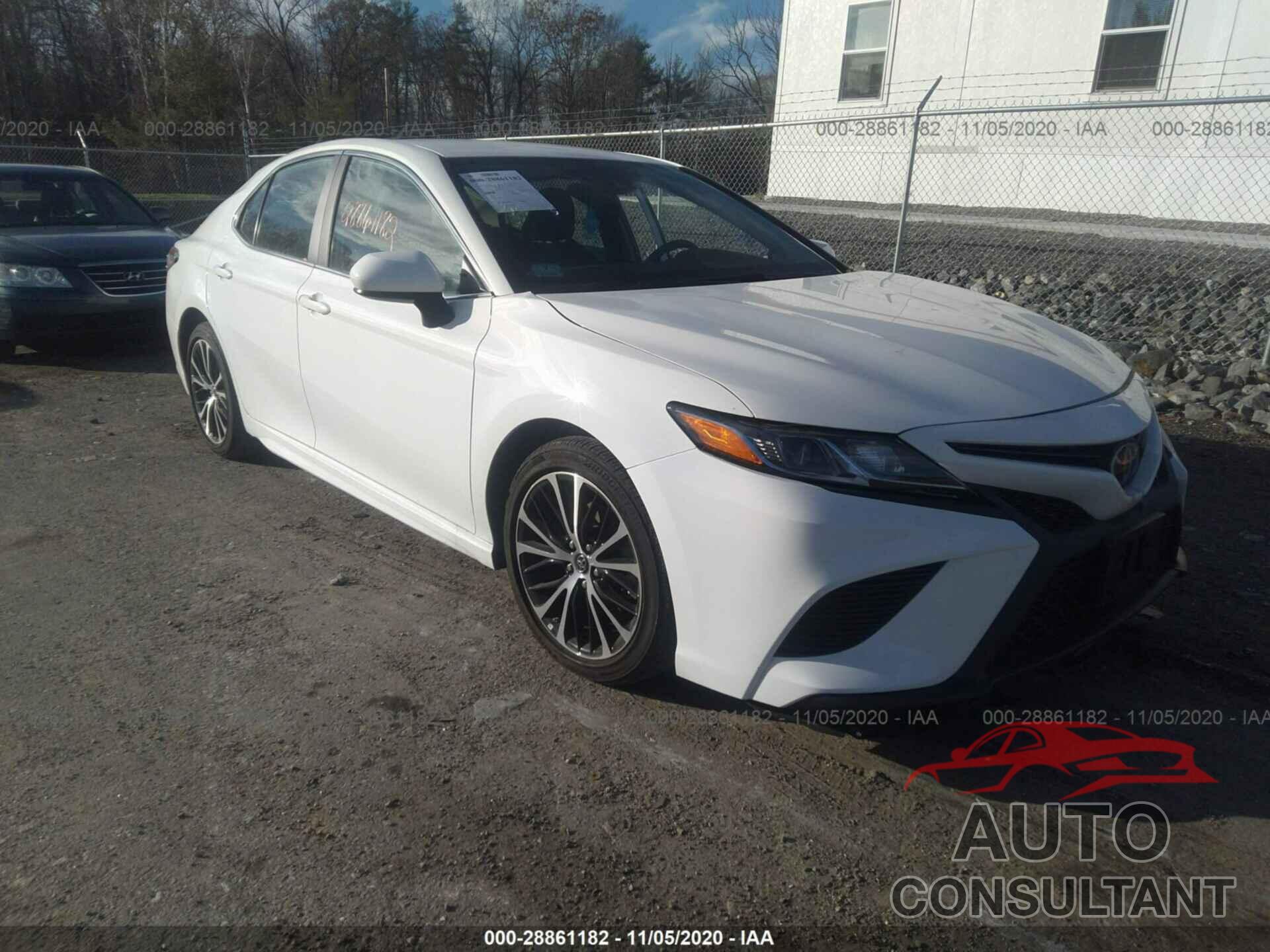 TOYOTA CAMRY 2019 - 4T1B11HK2KU265589