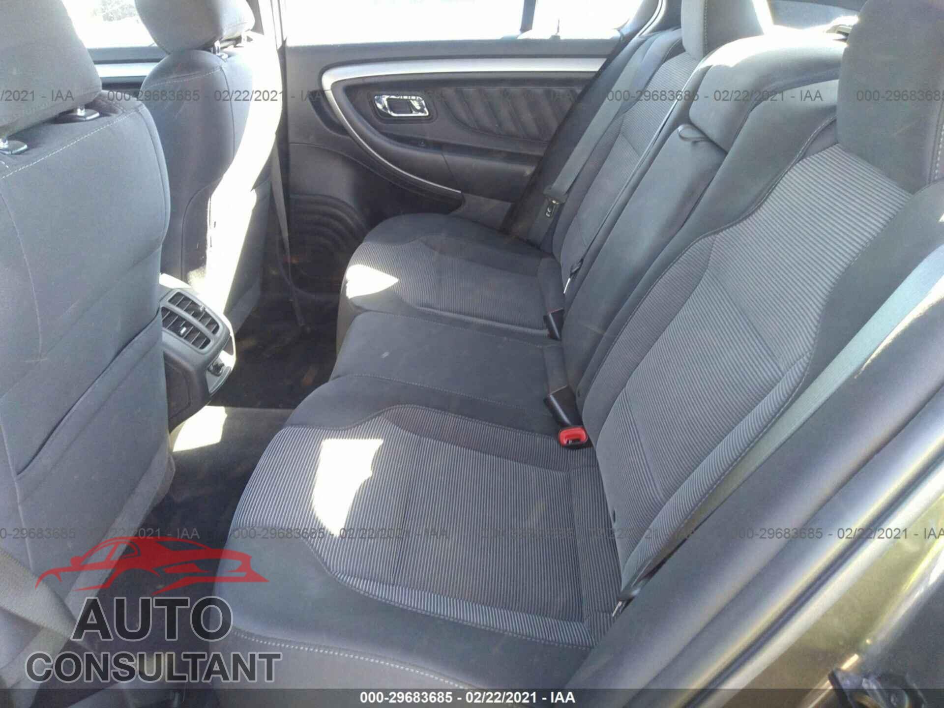 FORD TAURUS 2017 - 1FAHP2E89HG114791