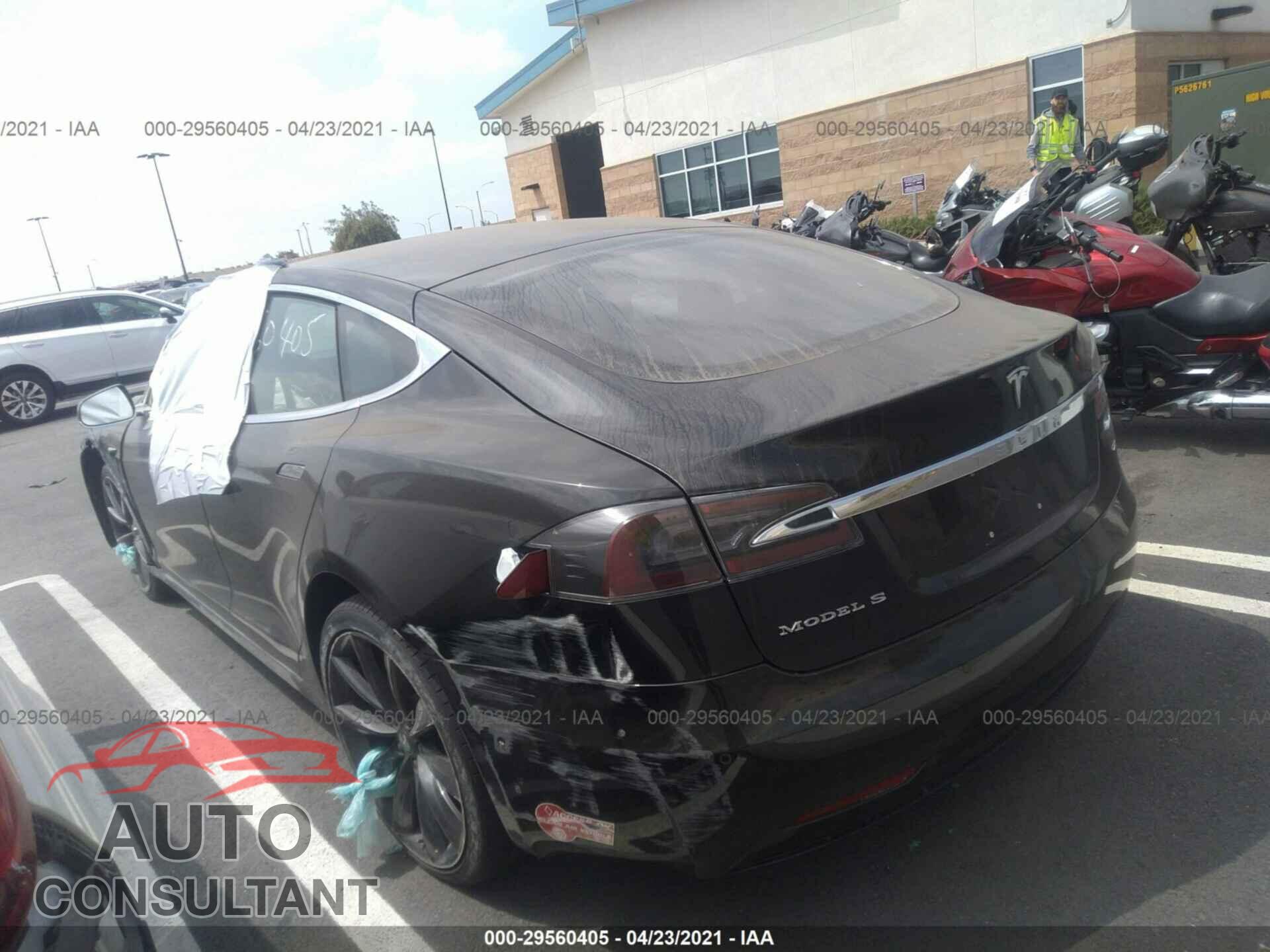 TESLA MODEL S 2017 - 5YJSA1E17HF217507