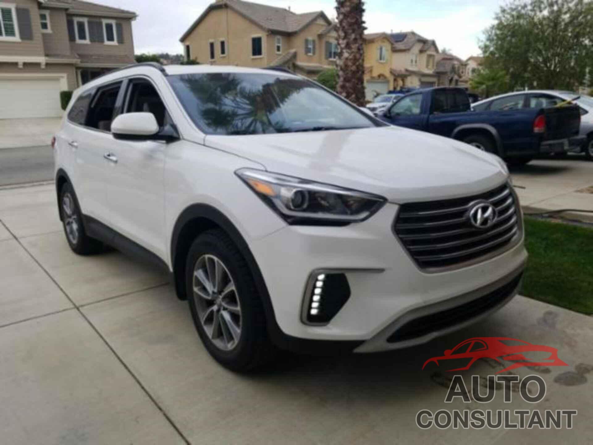 HYUNDAI SANTA FE 2018 - KM8SM4HF4JU268942