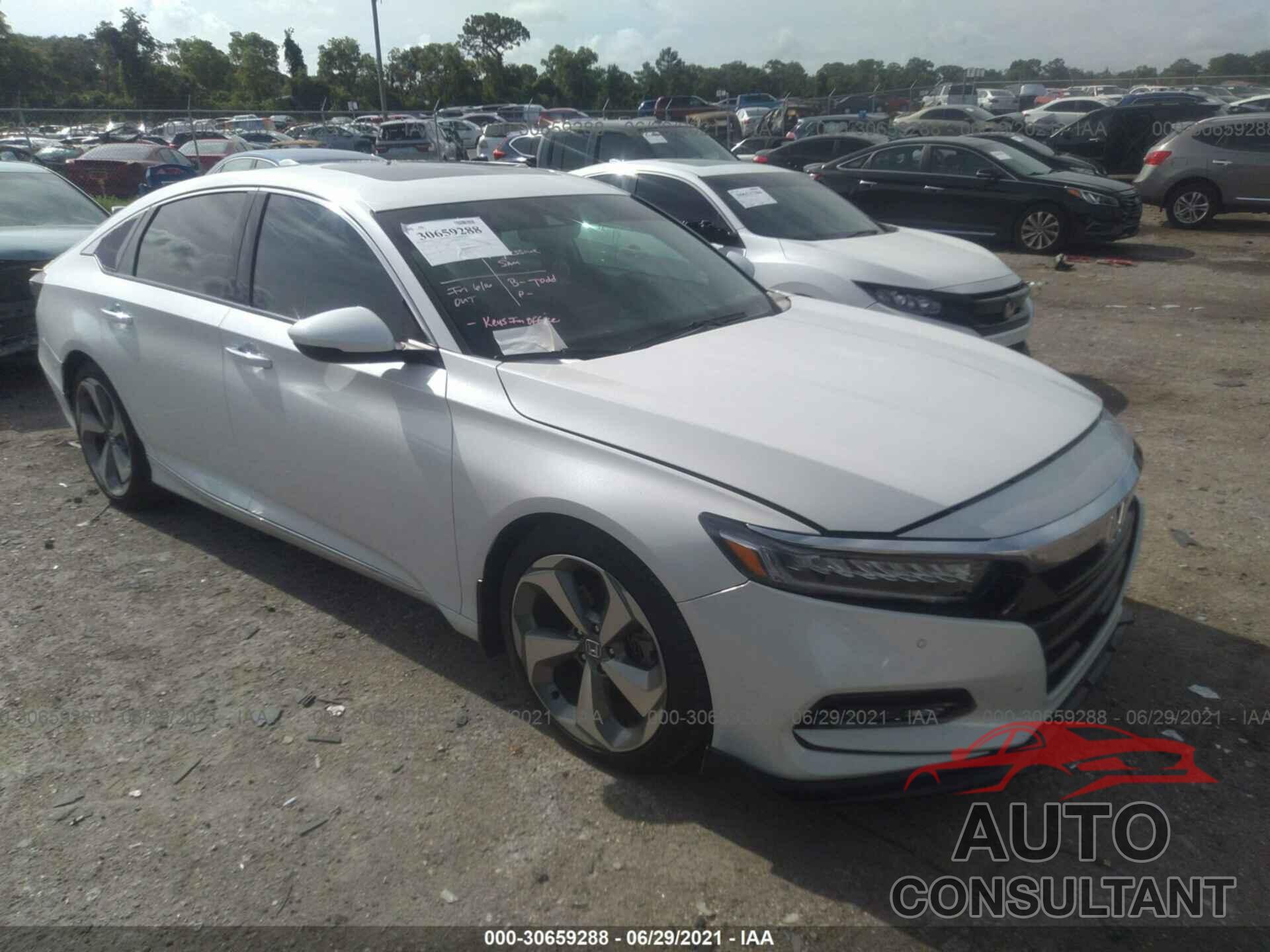 HONDA ACCORD SEDAN 2018 - 1HGCV2F92JA009196