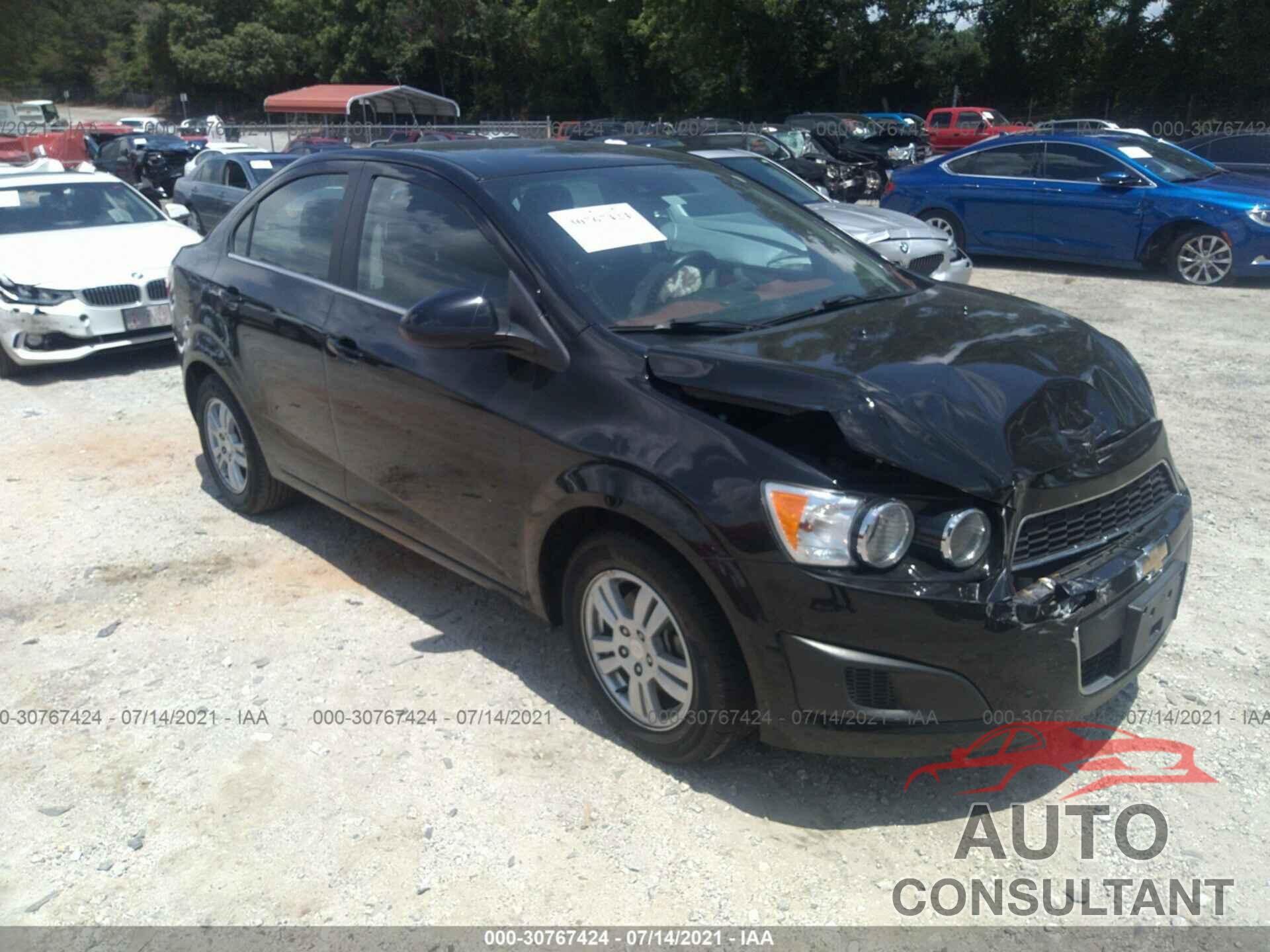 CHEVROLET SONIC 2016 - 1G1JC5SB1G4118691