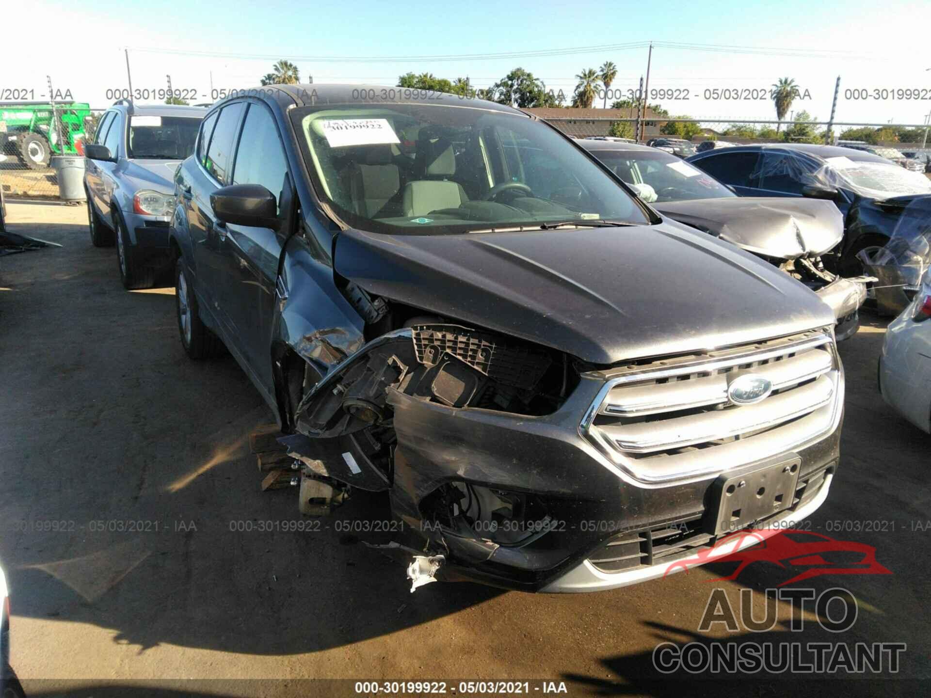 FORD ESCAPE 2017 - 1FMCU0GD4HUB89973