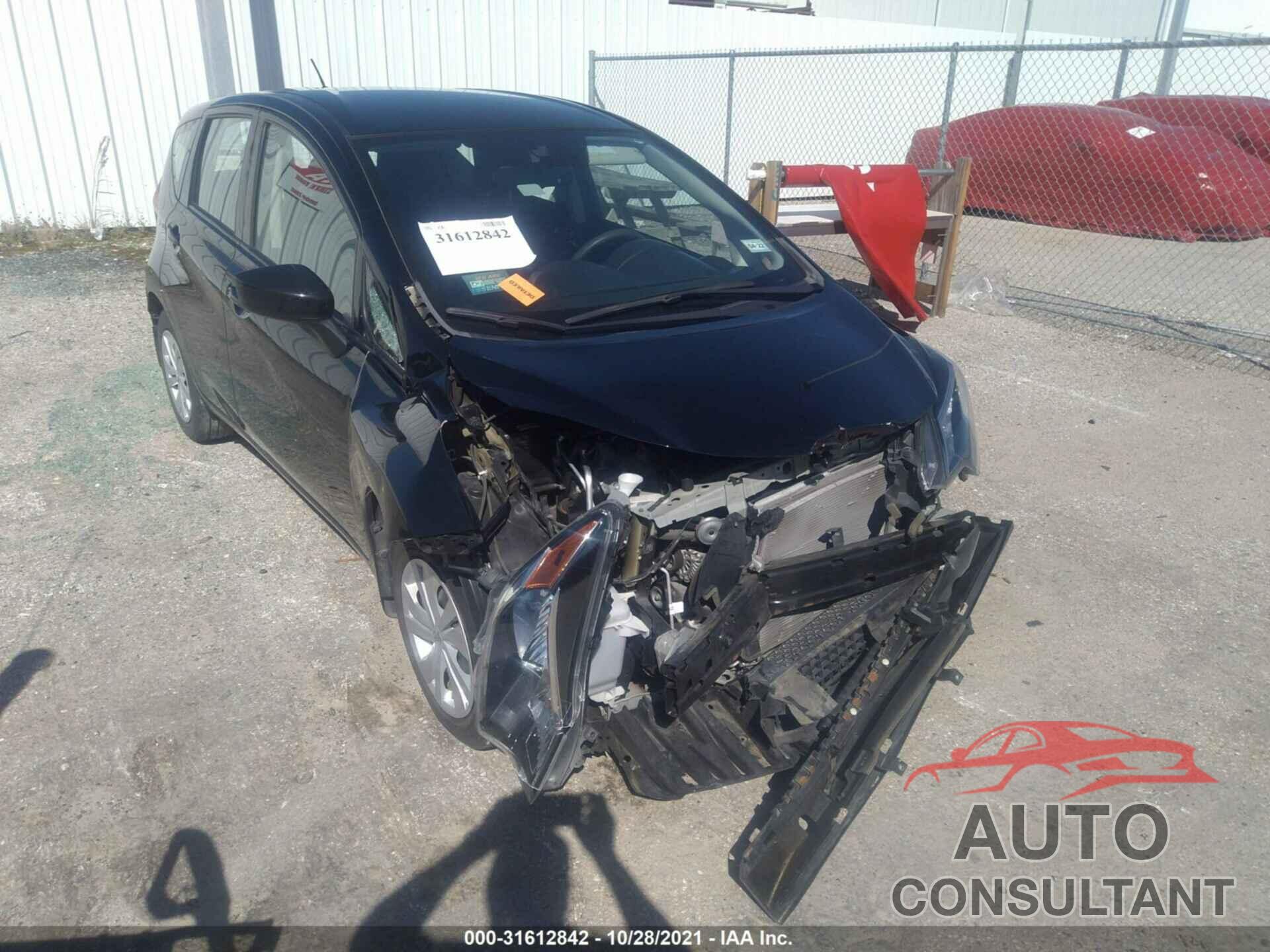 NISSAN VERSA NOTE 2018 - 3N1CE2CP5JL357636