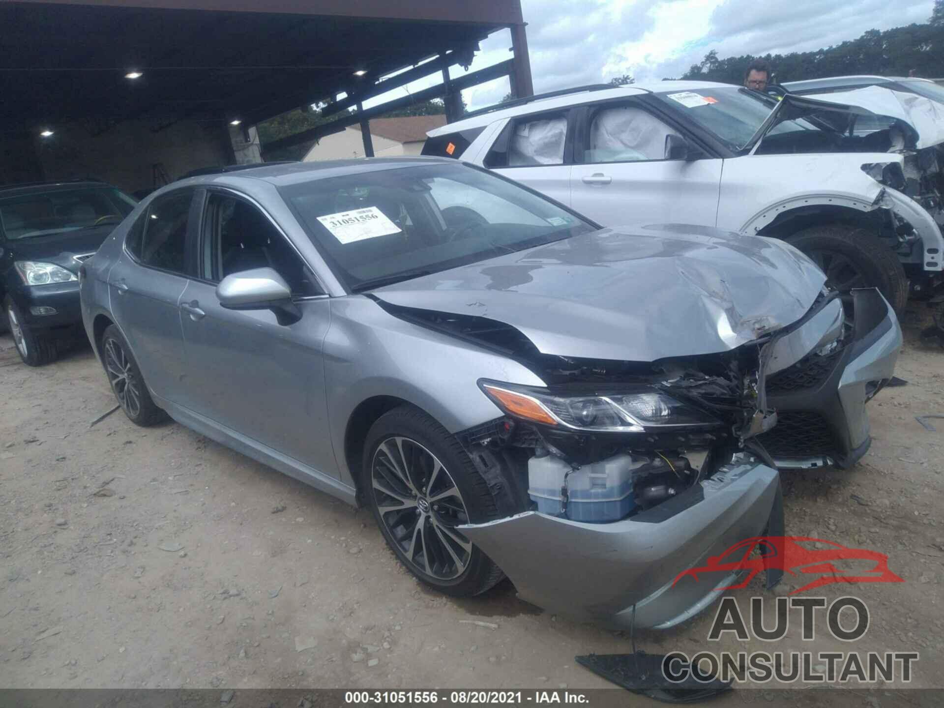 2019 CAMRY TOYOTA