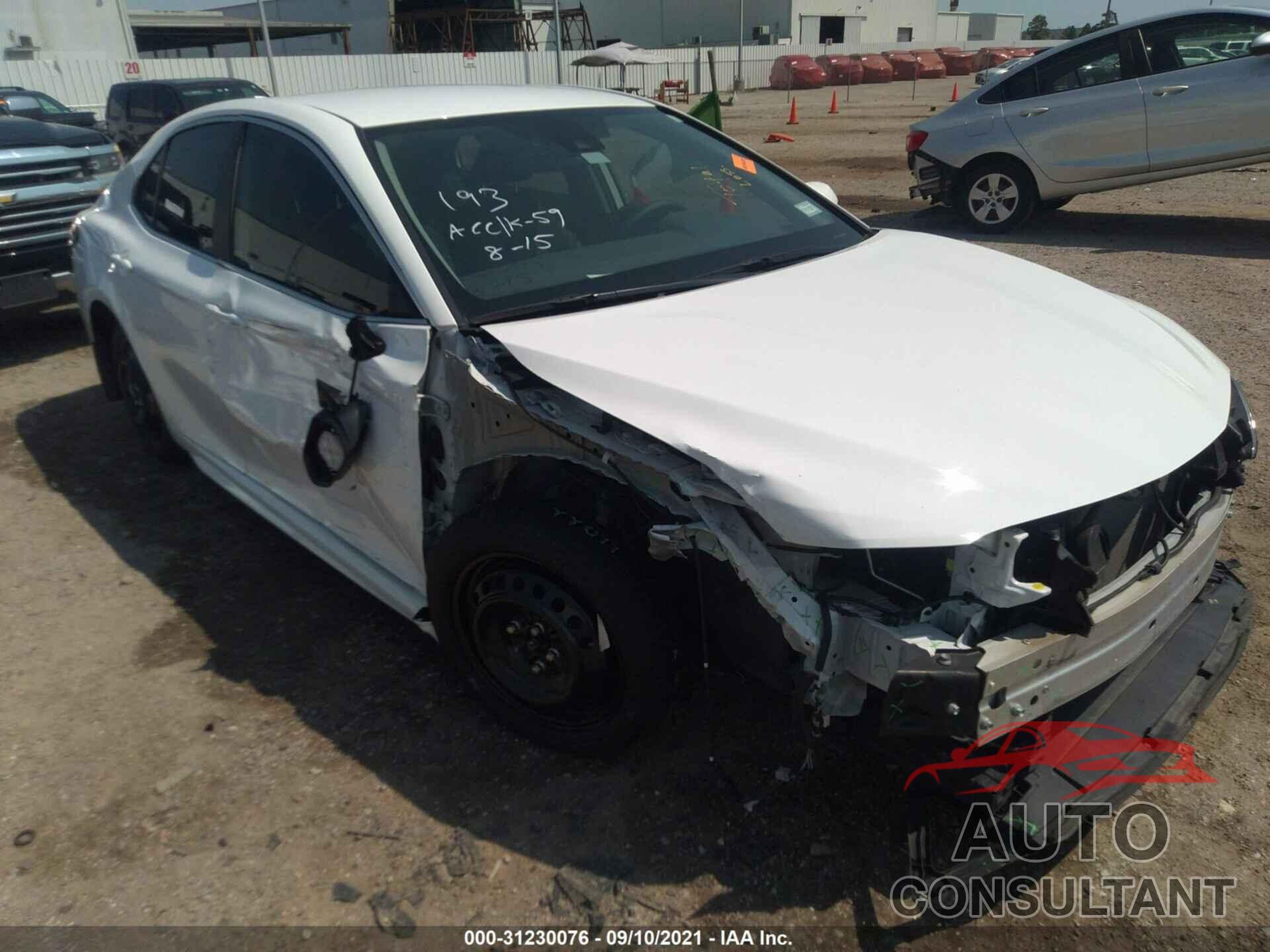 TOYOTA CAMRY 2019 - 4T1B11HK5KU696749