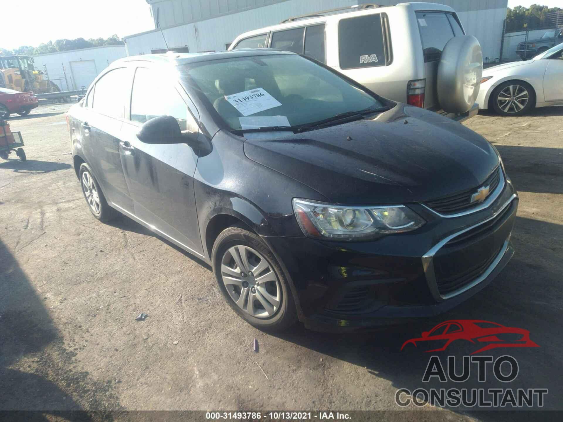 CHEVROLET SONIC 2018 - 1G1JB5SH6J4103439