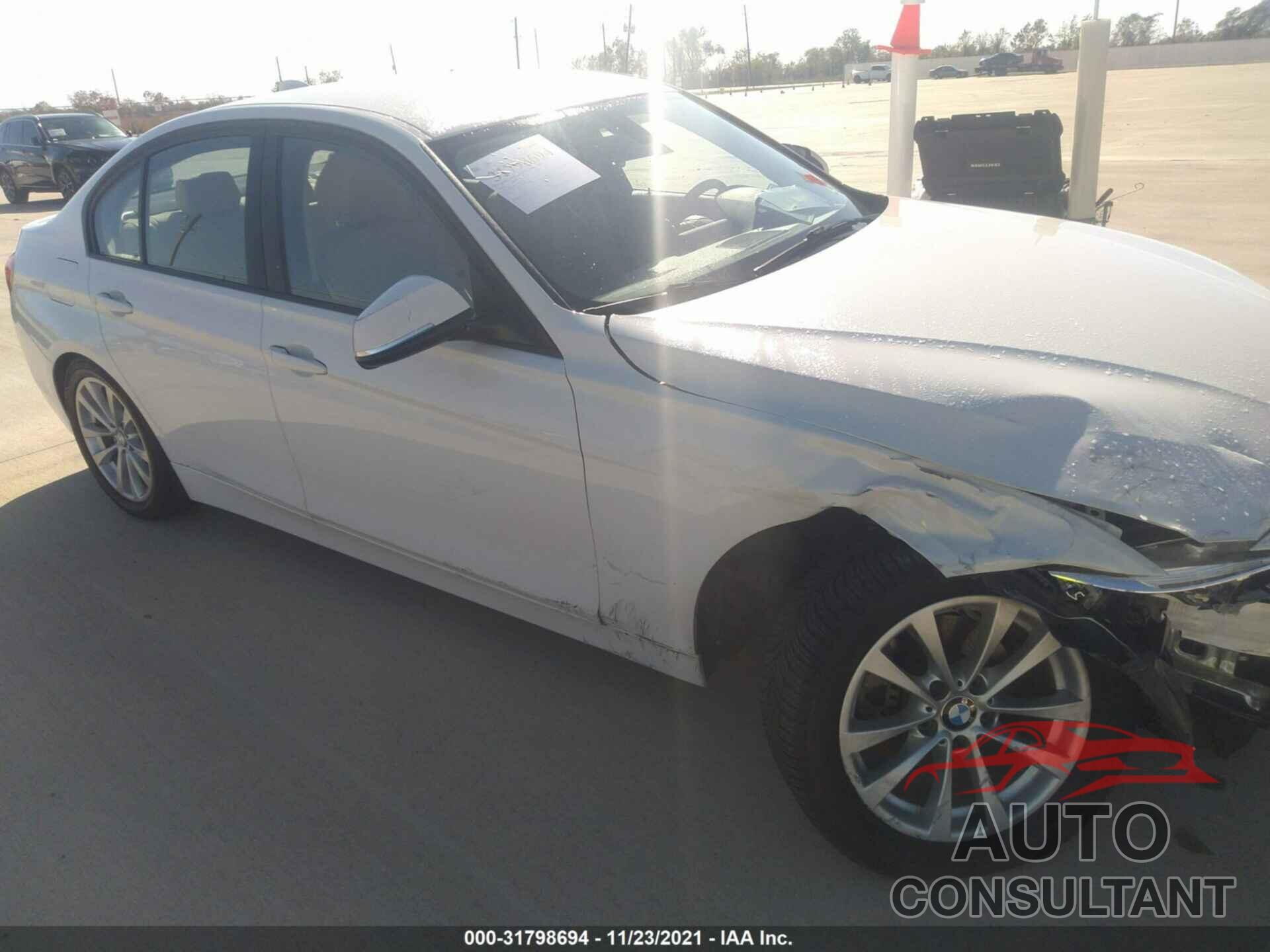 BMW 3 SERIES 2018 - WBA8E1G54JNU91816