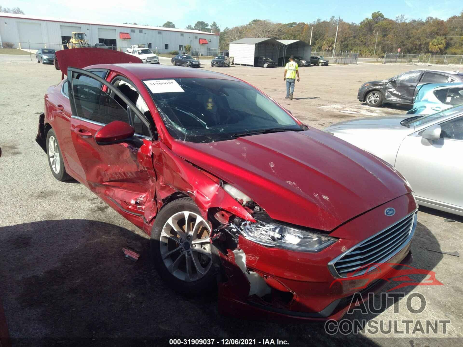 FORD FUSION 2020 - 3FA6P0HD7LR259799