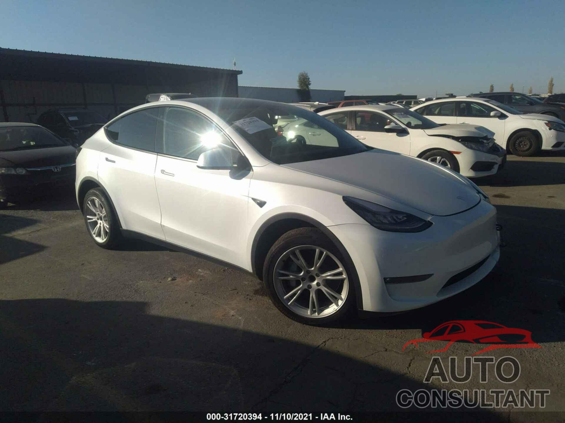TESLA MODEL Y 2021 - 5YJYGDED3MF107696