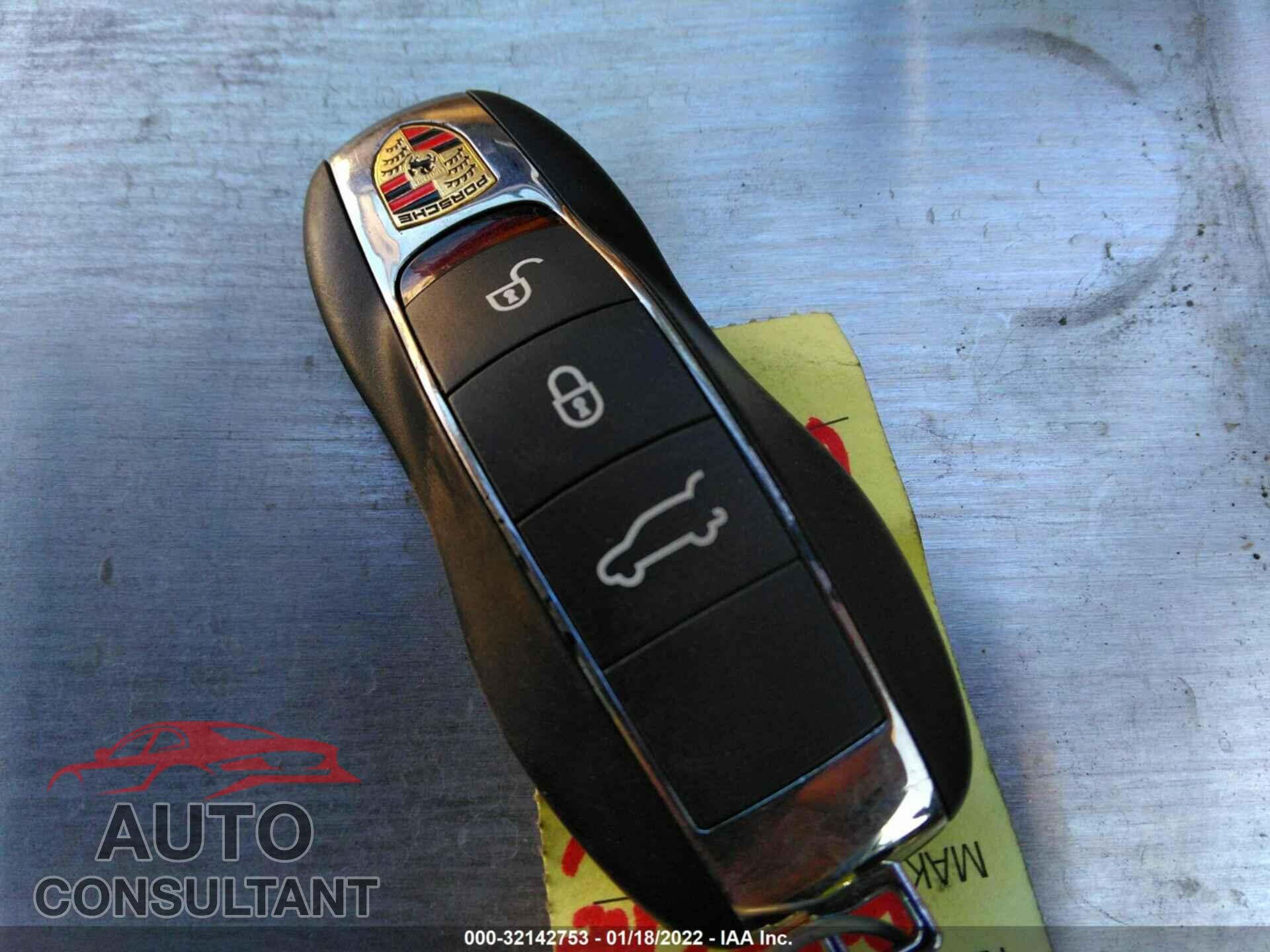 PORSCHE MACAN 2017 - WP1AB2A51HLB21116