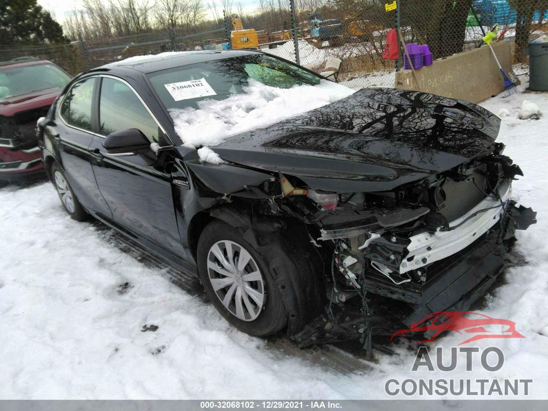 TOYOTA CAMRY 2021 - 4T1C31AK7MU569657
