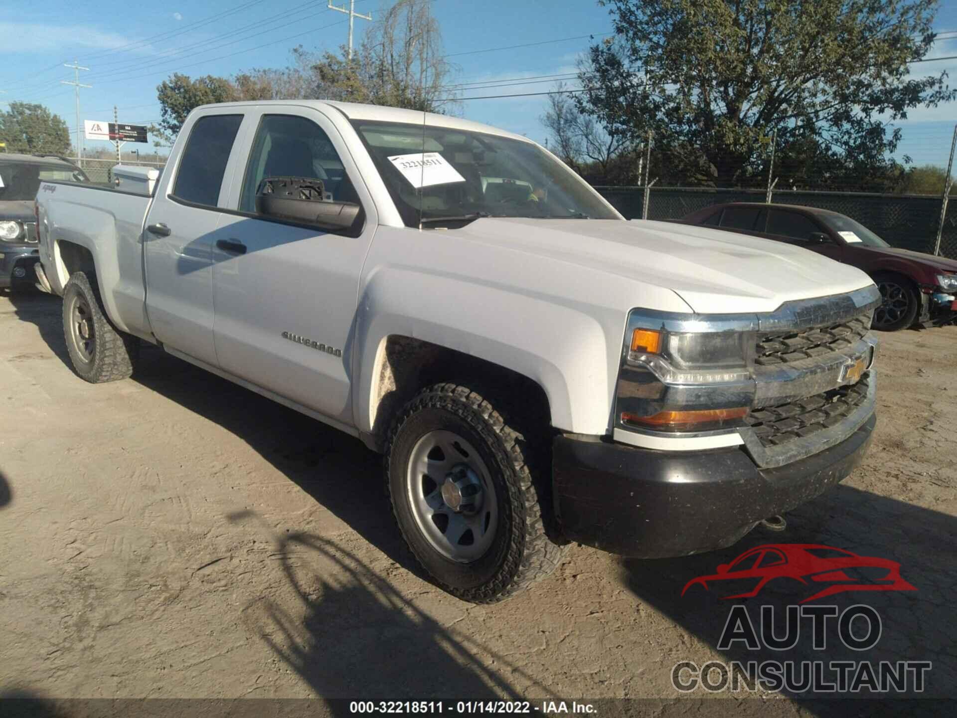 CHEVROLET SILVERADO 1500 2017 - 1GCVKNEC2HZ141742