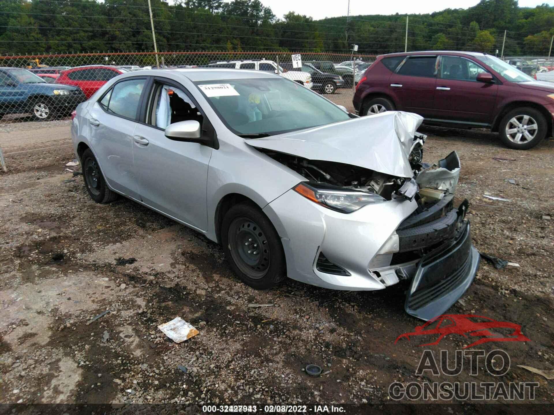TOYOTA COROLLA 2018 - 5YFBURHE1JP833511
