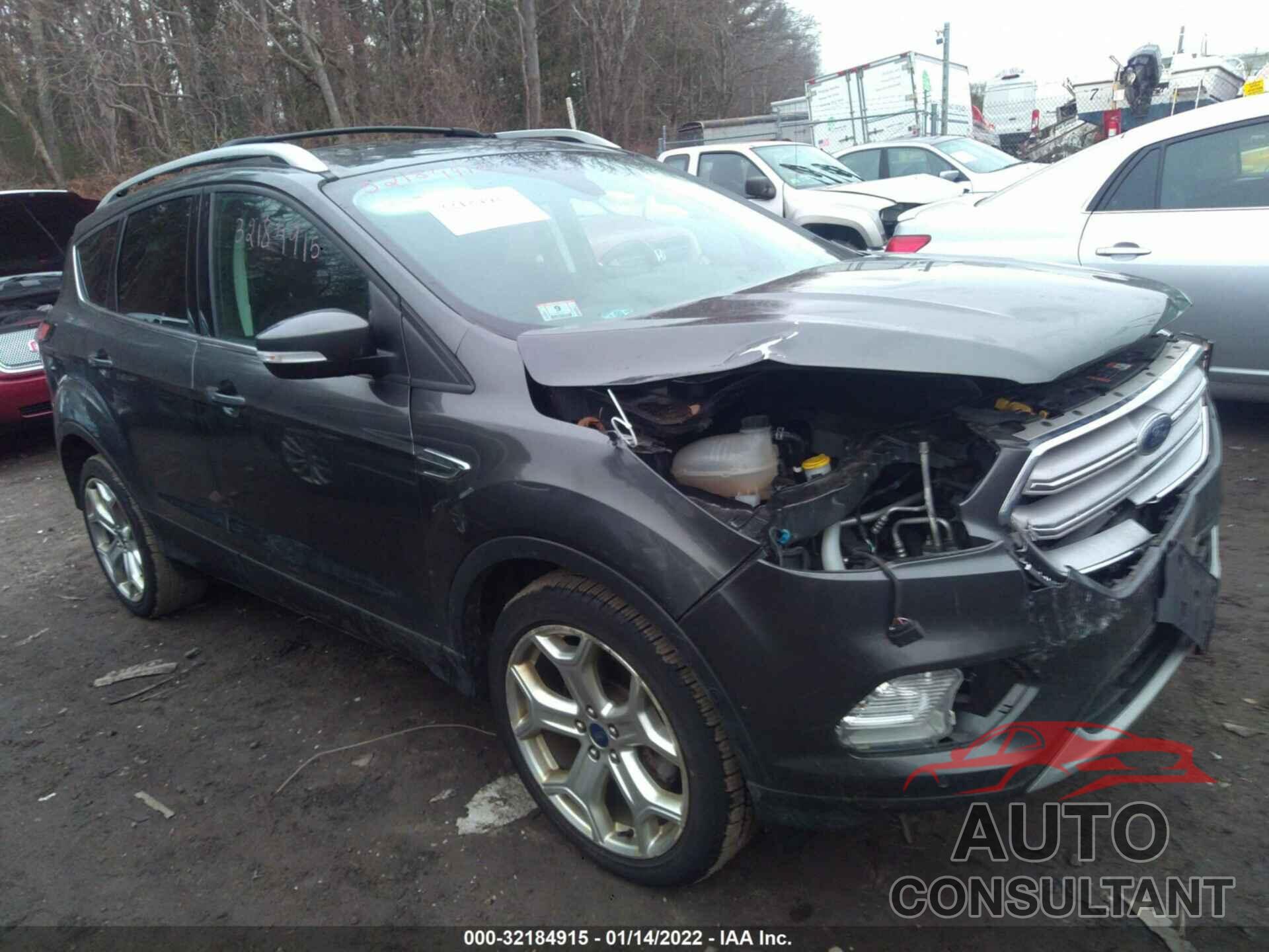FORD ESCAPE 2018 - 1FMCU9J91JUC16058