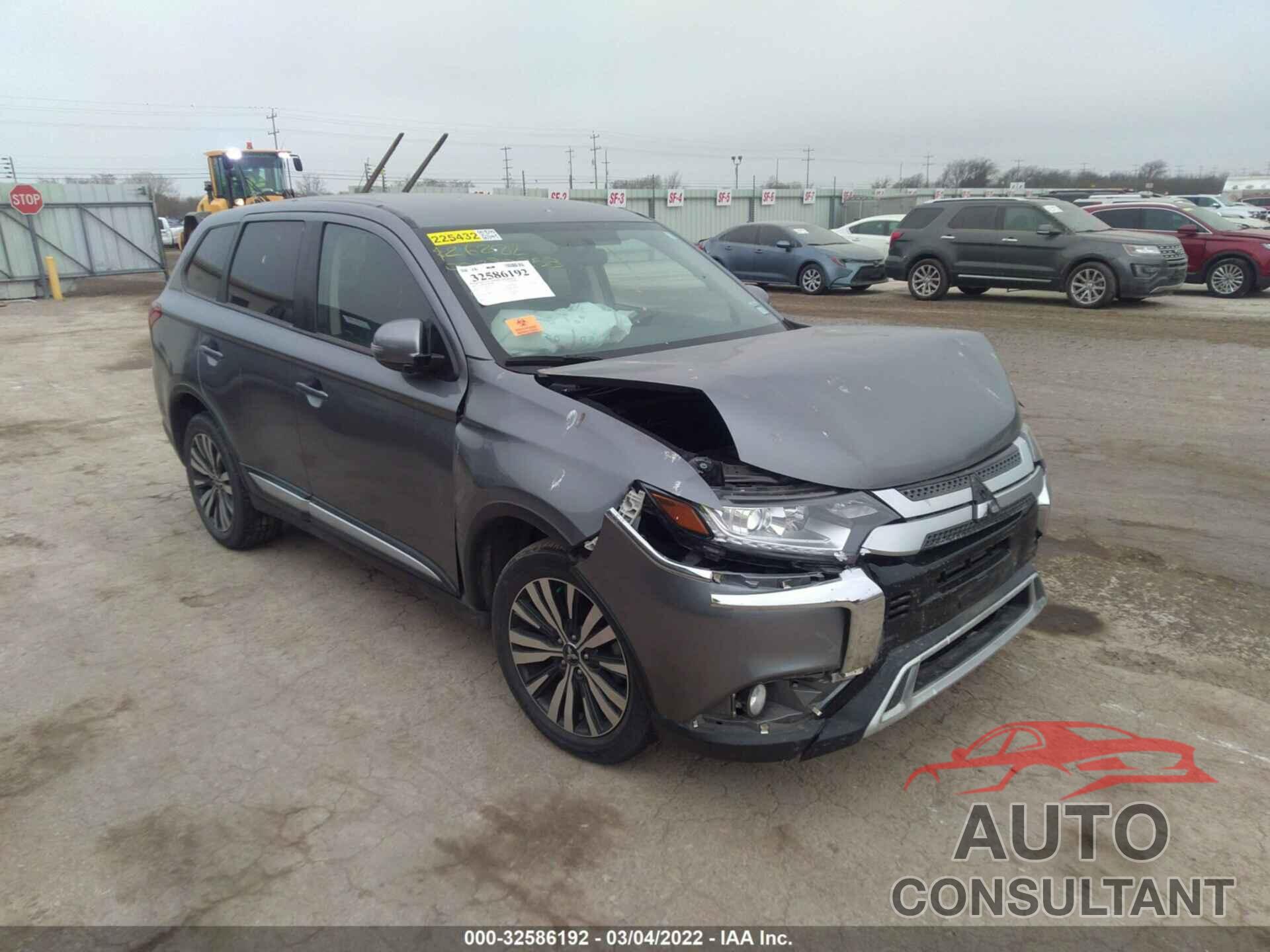 MITSUBISHI OUTLANDER 2019 - JA4AD3A36KJ002278