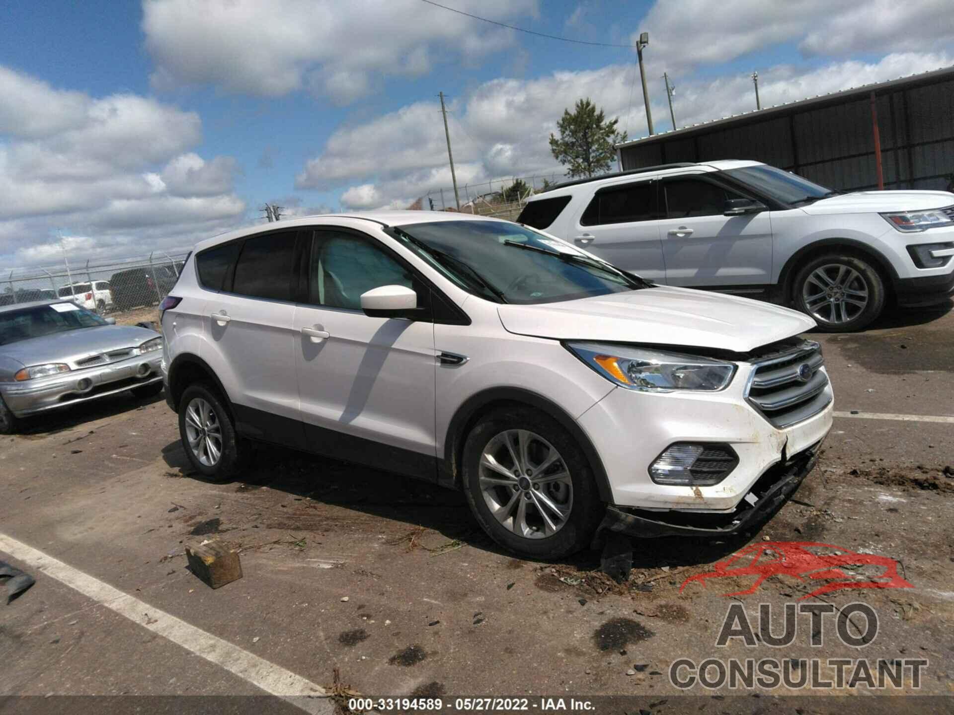FORD ESCAPE 2017 - 1FMCU0G94HUB91220