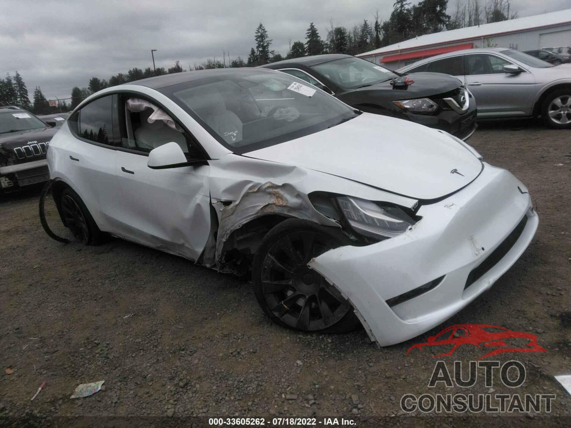 TESLA MODEL Y 2021 - 5YJYGDEE8MF293356