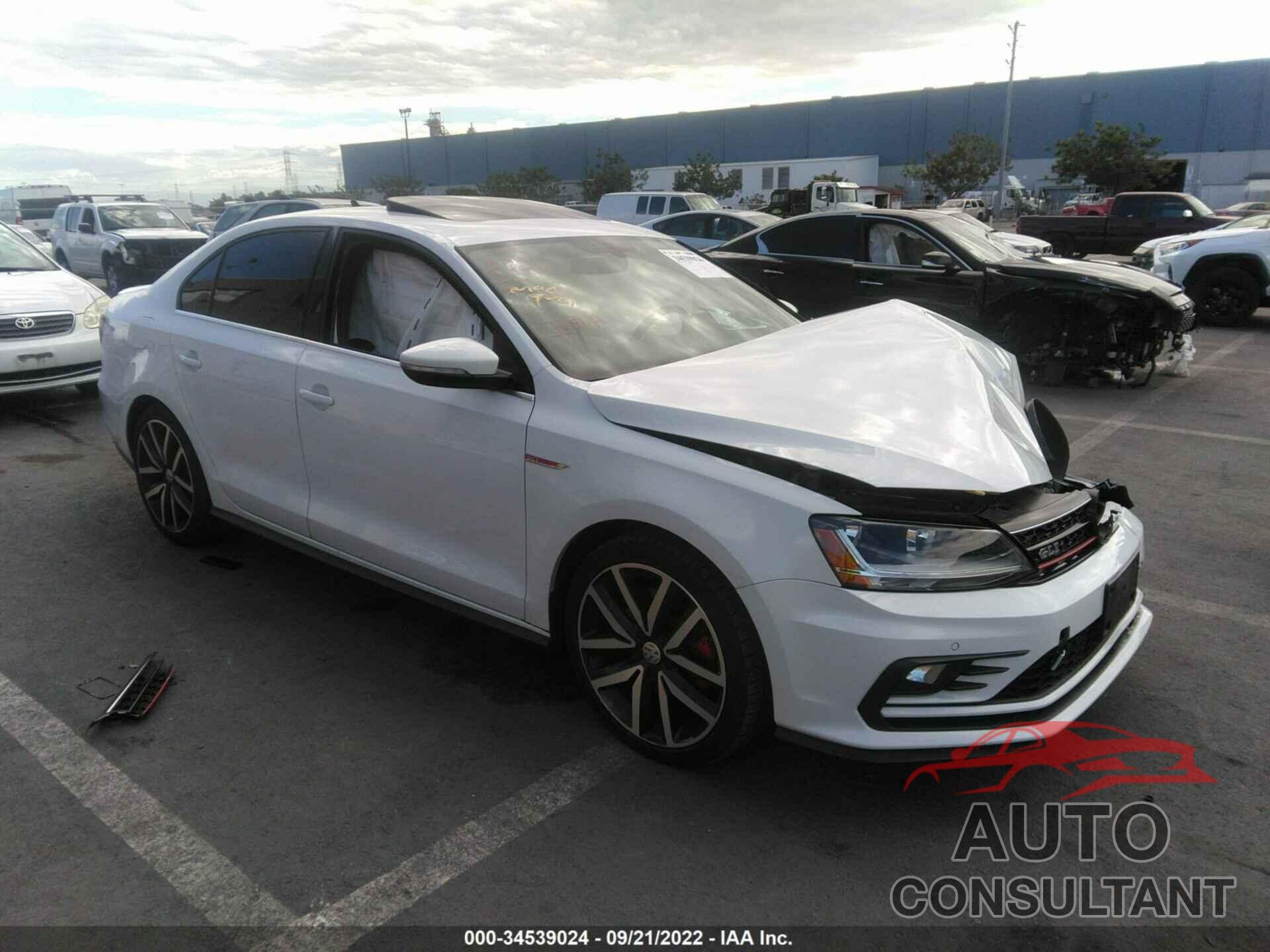 VOLKSWAGEN JETTA 2018 - 3VW4T7AJ6JM237371