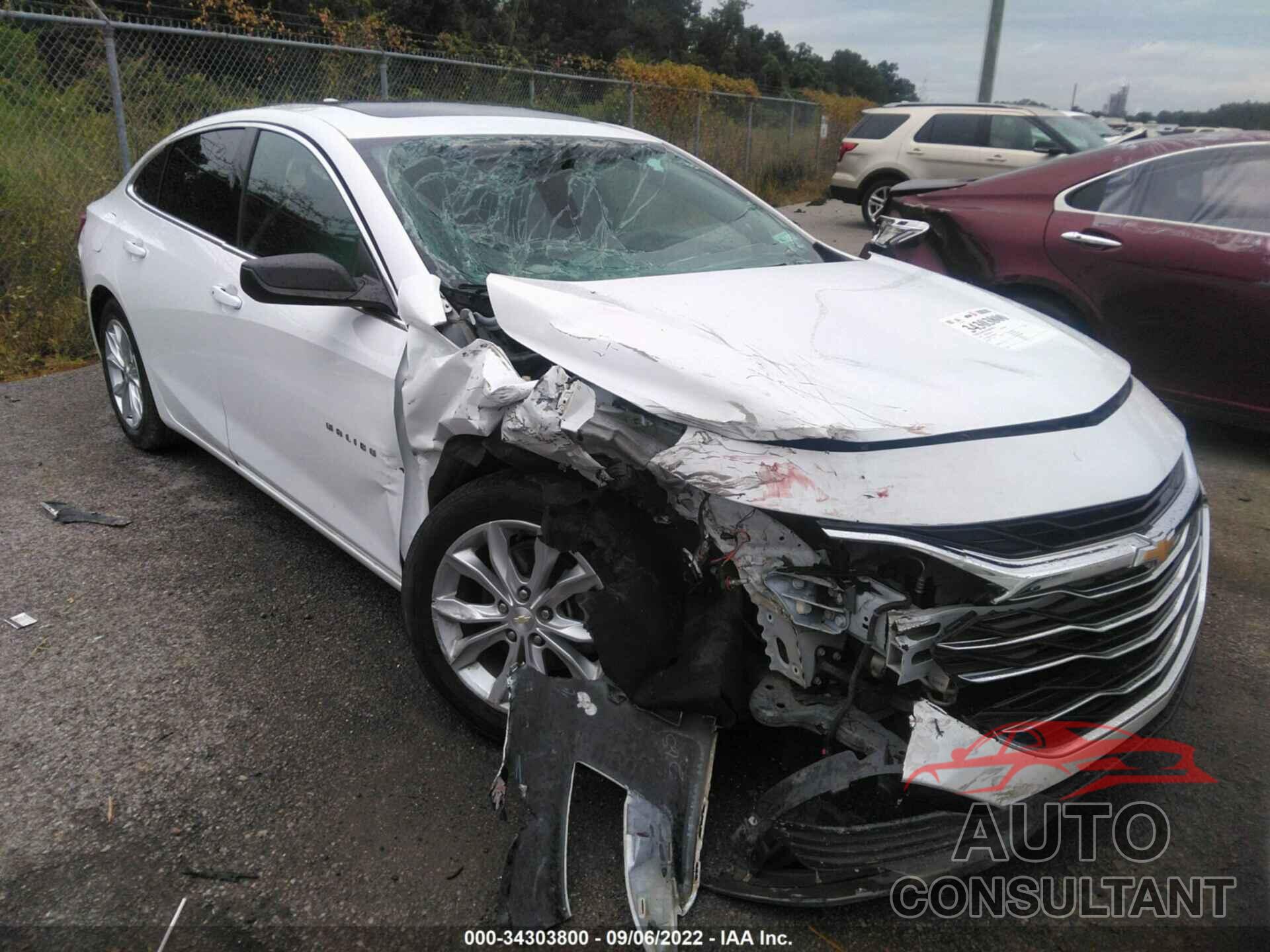 CHEVROLET MALIBU 2019 - 1G1ZD5STXKF108845