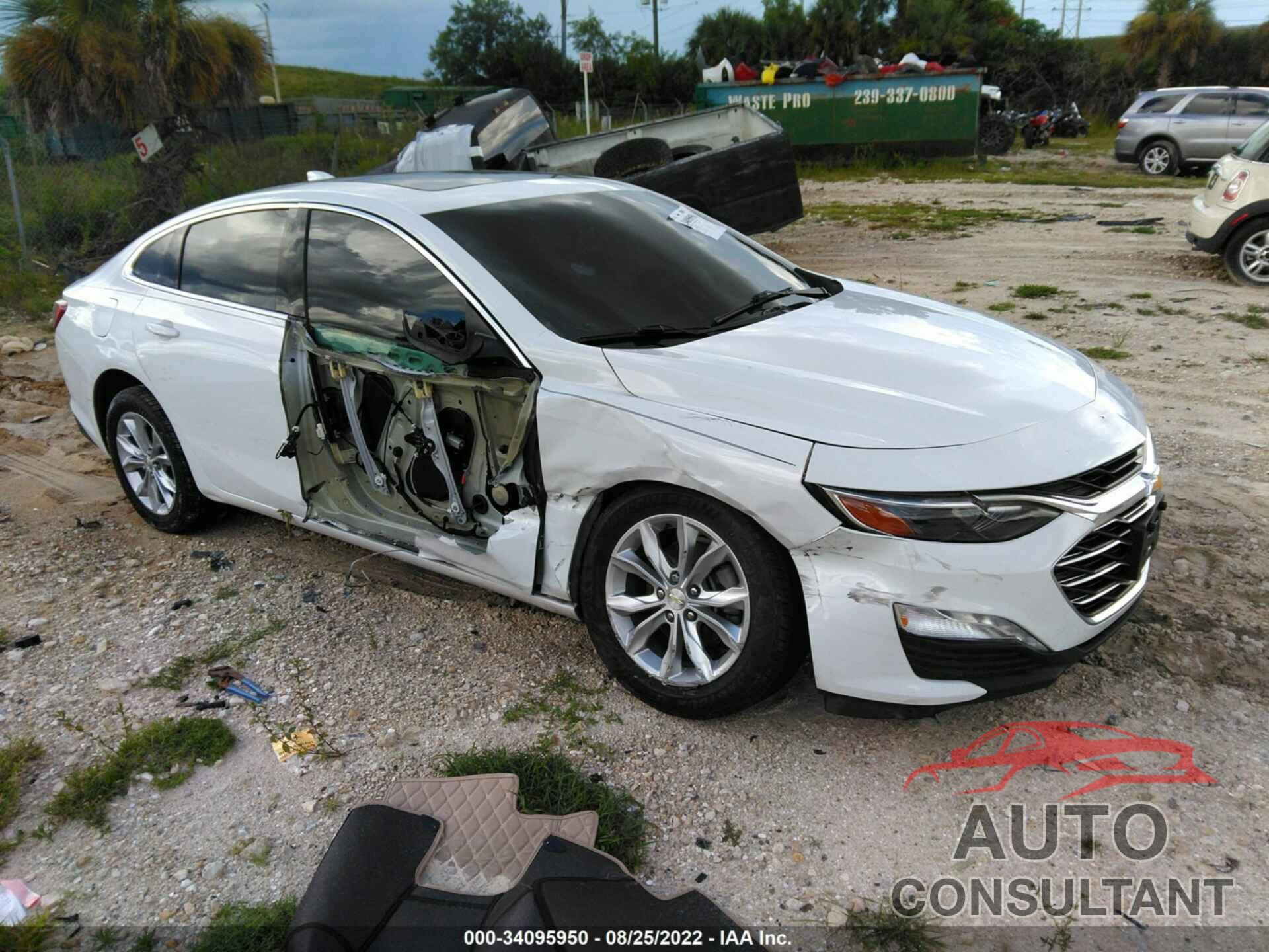 CHEVROLET MALIBU 2019 - 1G1ZD5STXKF108179