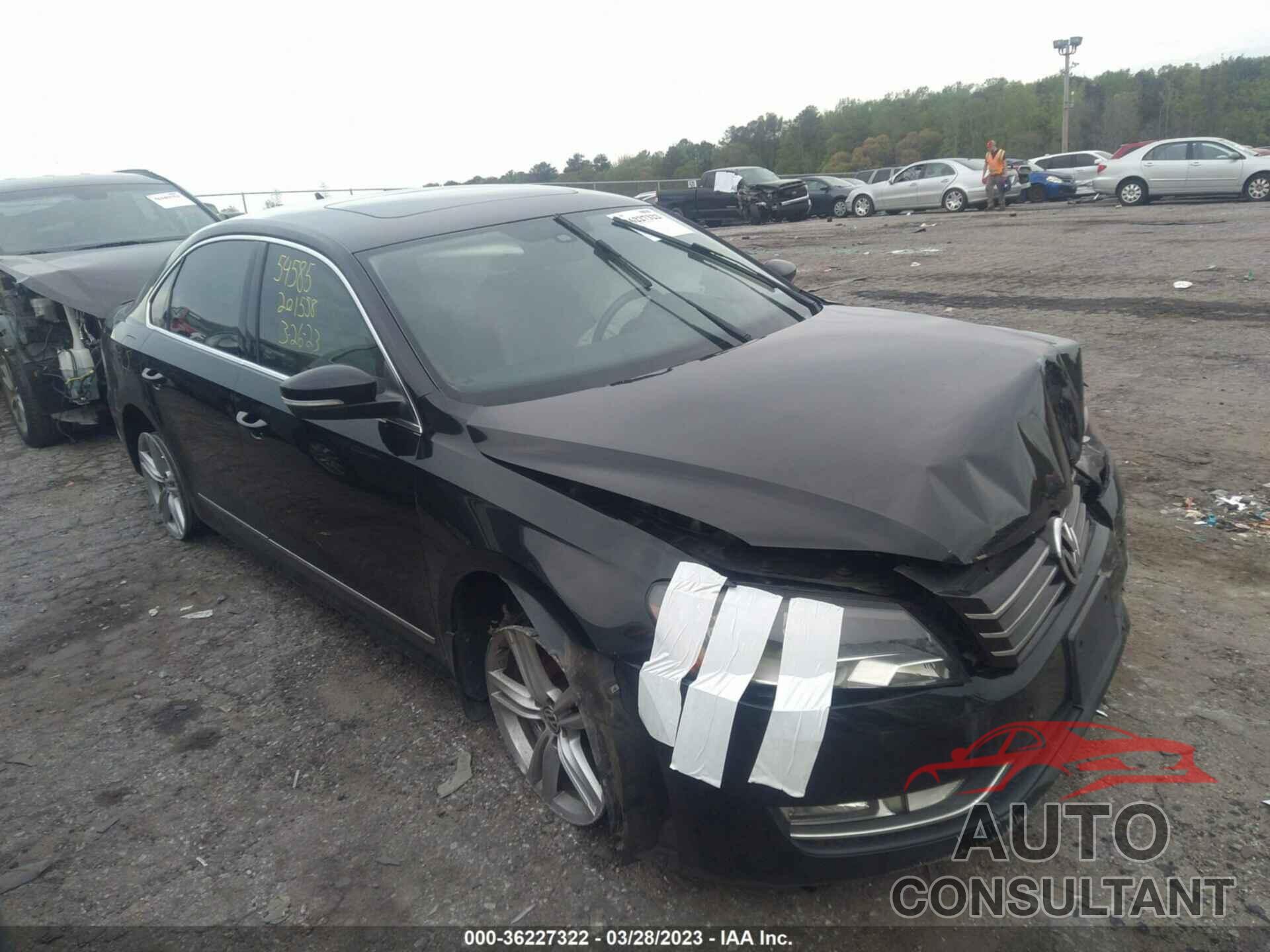 VOLKSWAGEN PASSAT 2015 - 1VWBS7A32FC054585