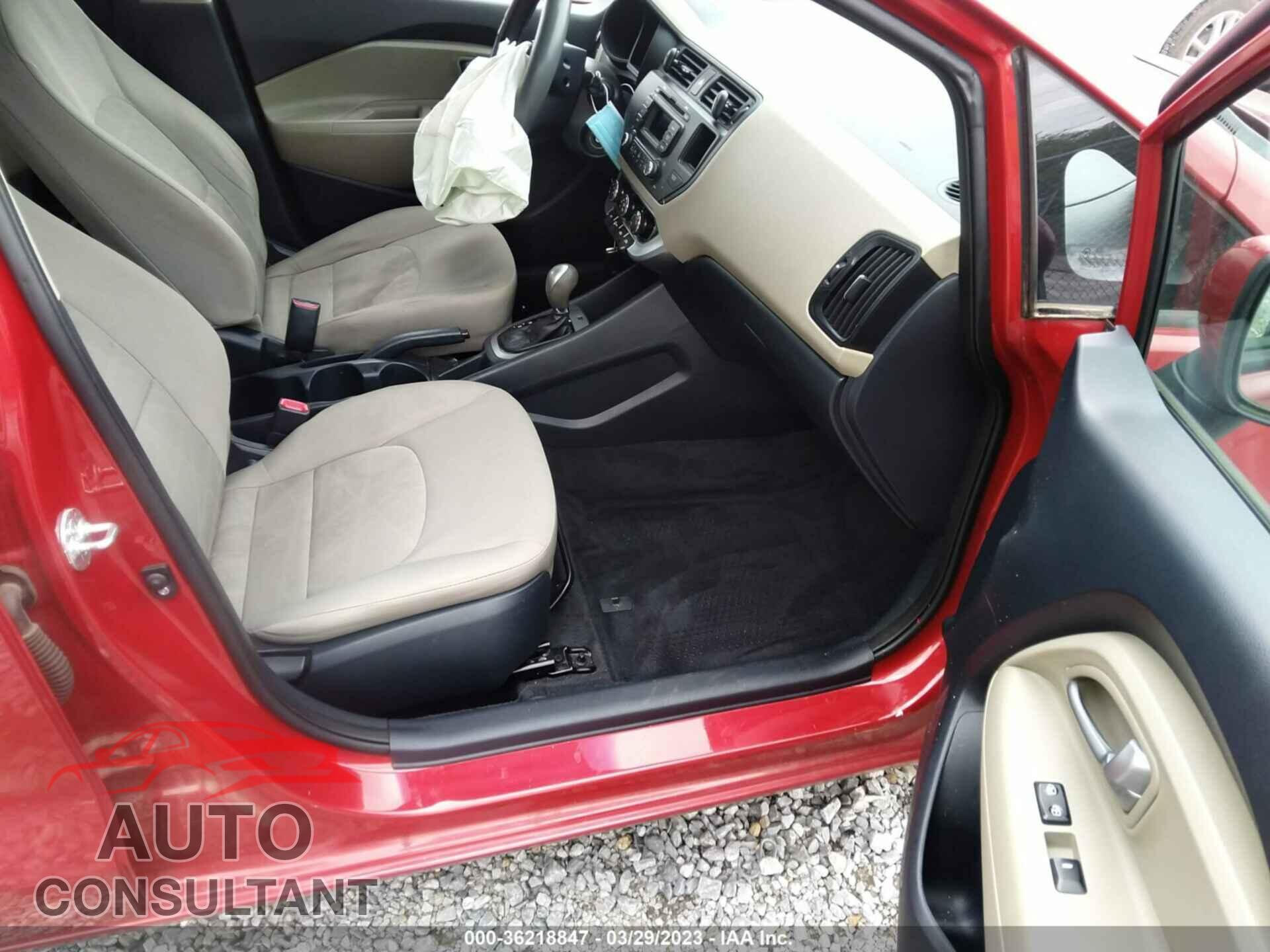 KIA RIO 2015 - KNADM4A38F6483682