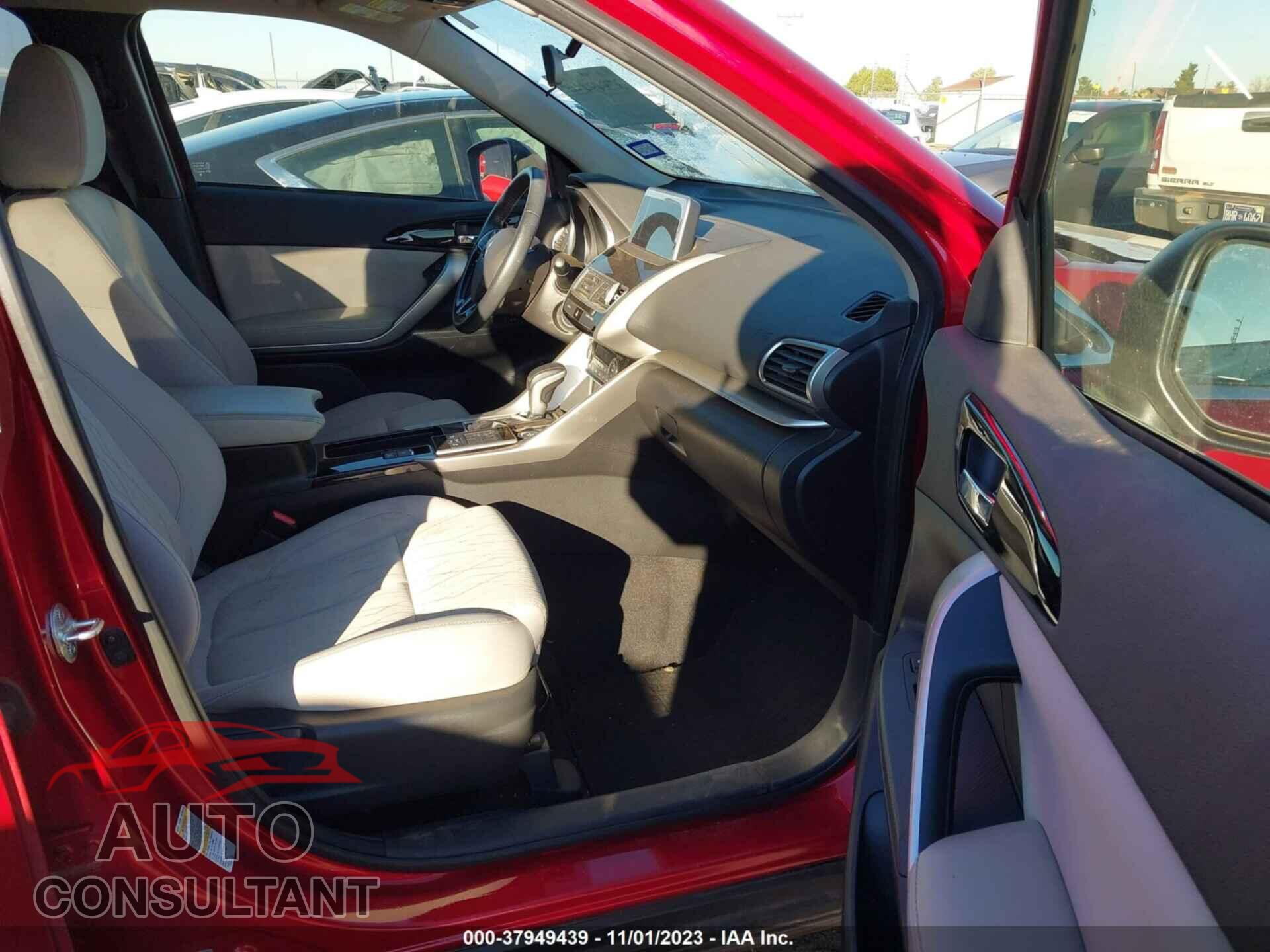 MITSUBISHI ECLIPSE CROSS 2018 - JA4AT5AA2JZ048218