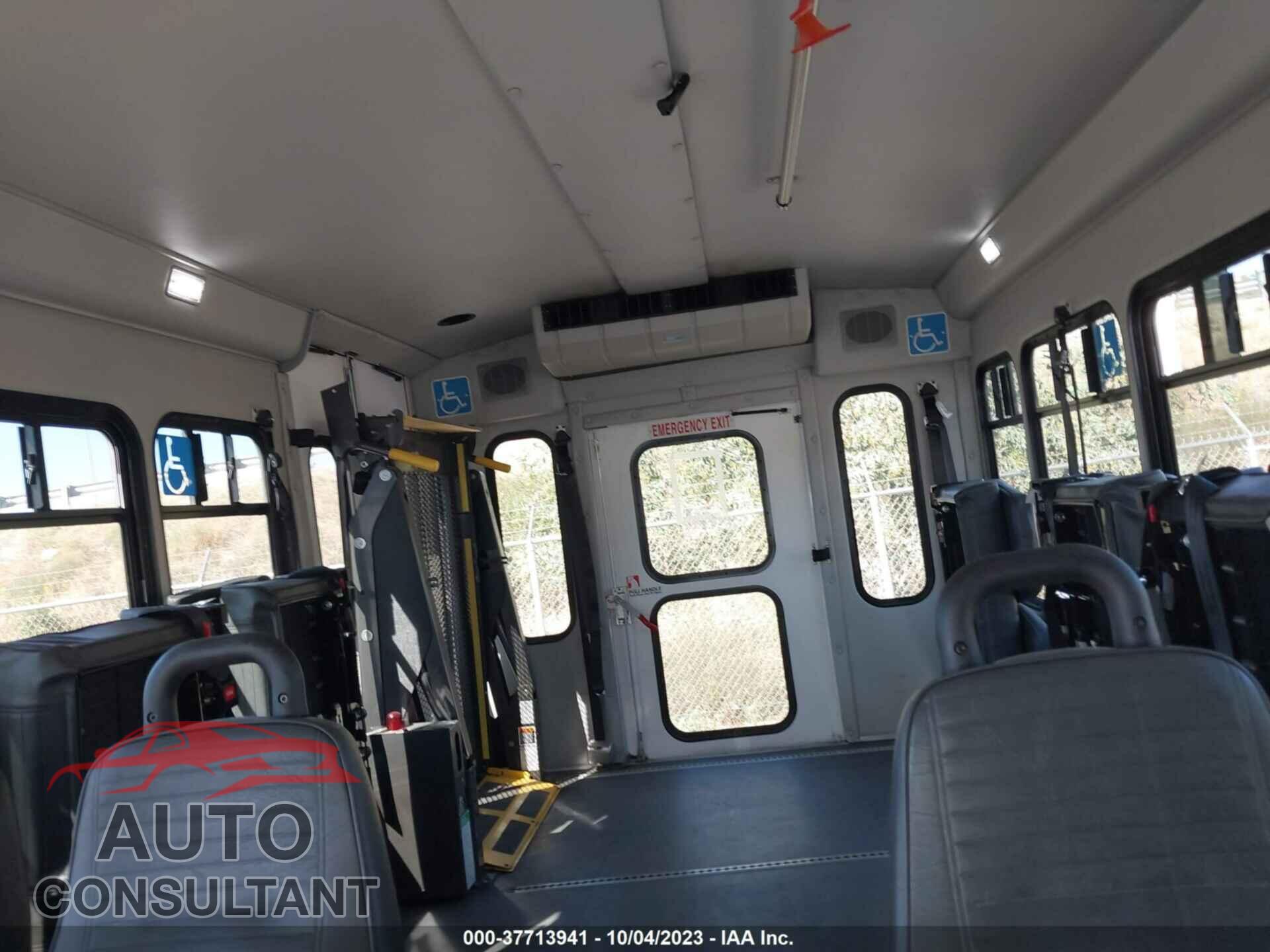 FORD E-350 CUTAWAY 2017 - 1FDEE3FS3HDC33632