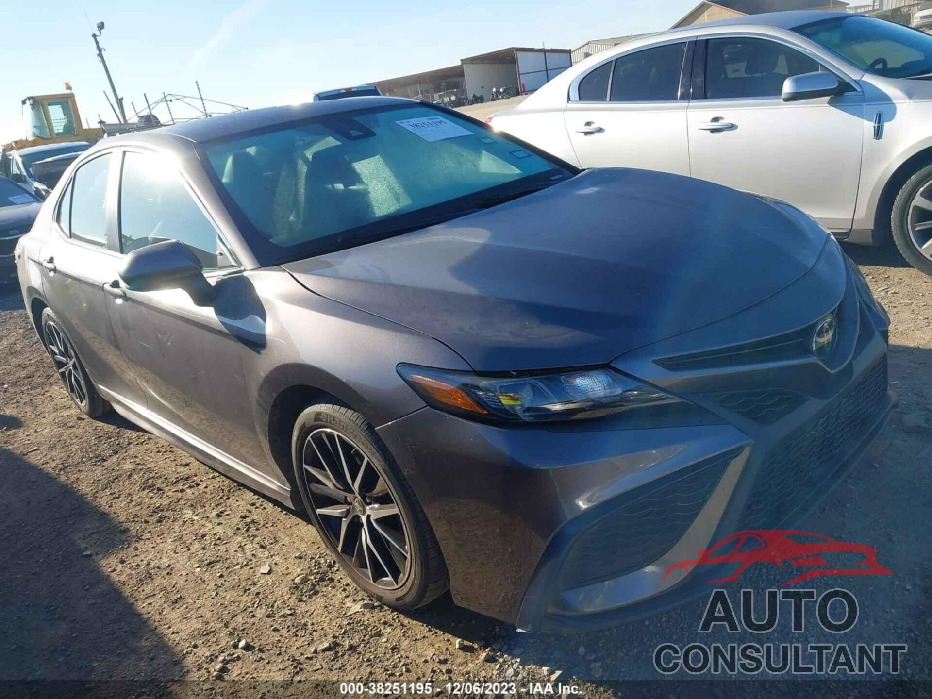 TOYOTA CAMRY 2021 - 4T1G11AK9MU478199